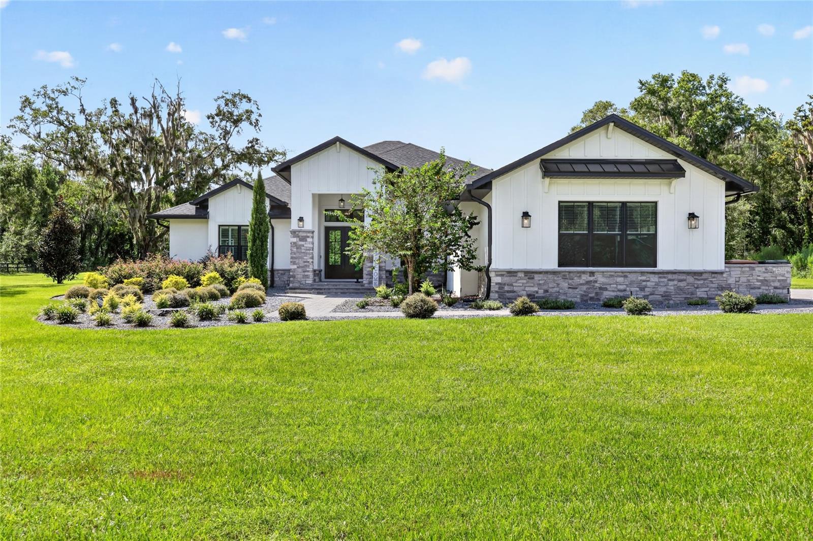 1060 SE 52ND CT