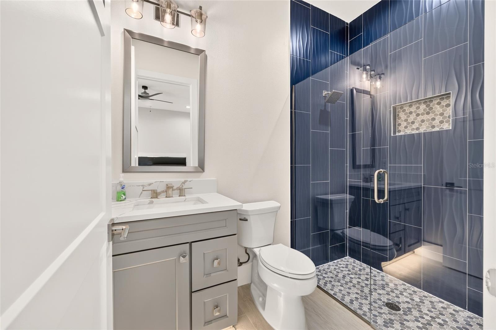 1060 SE 52ND CT