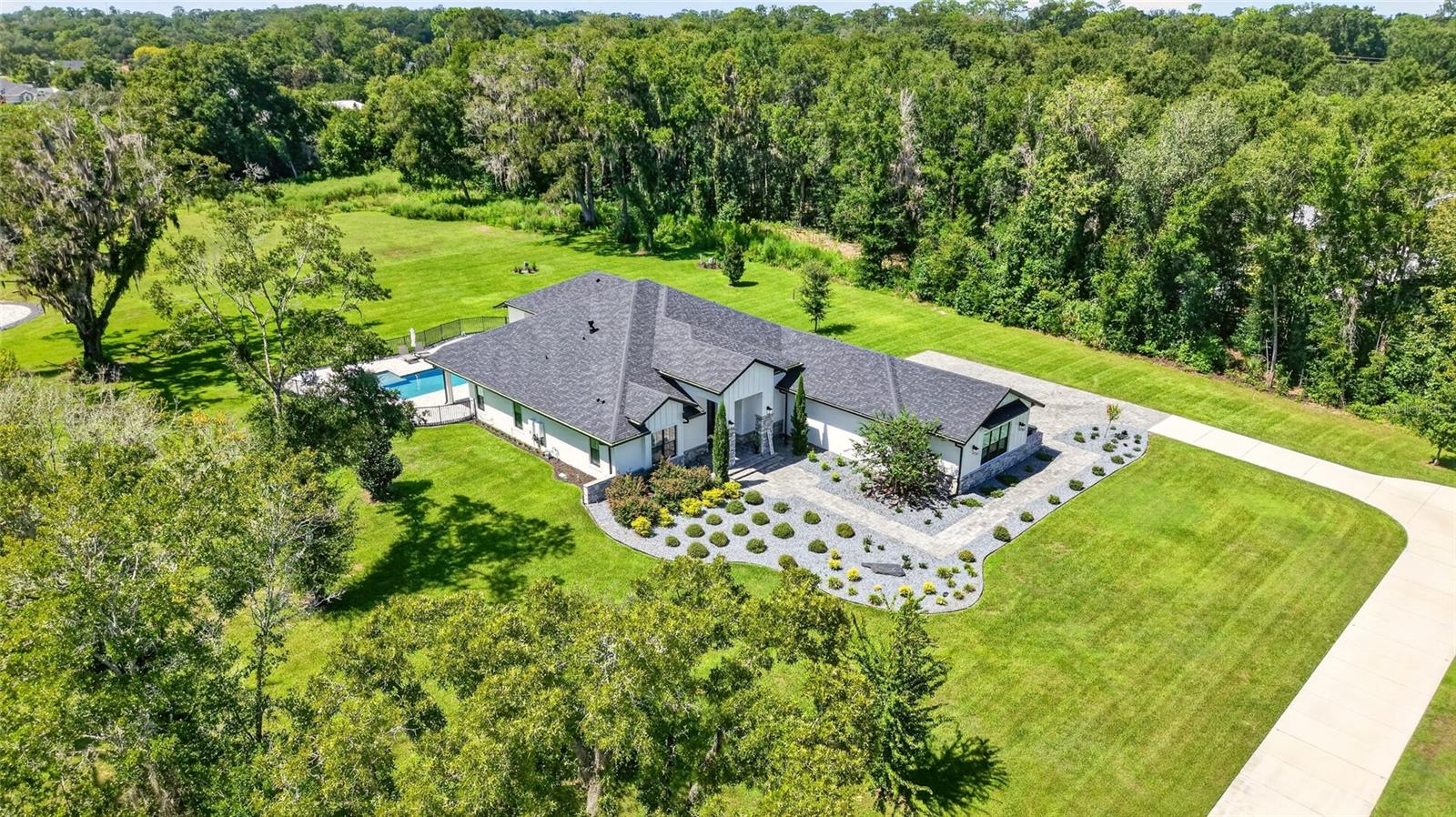 1060 SE 52ND CT