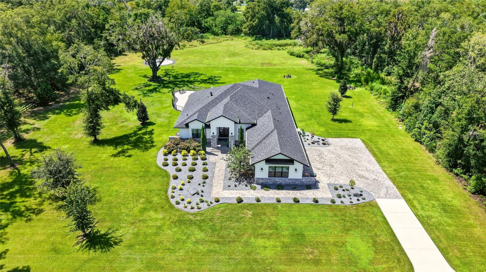1060 SE 52ND CT