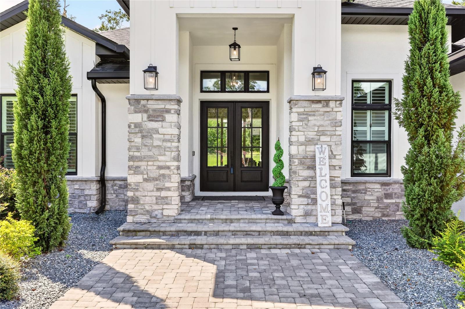 1060 SE 52ND CT