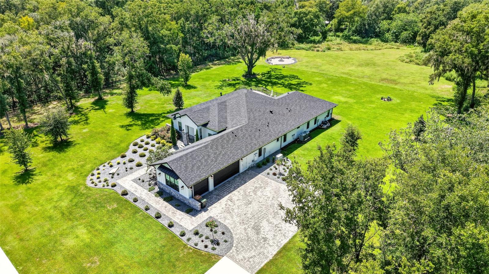 1060 SE 52ND CT