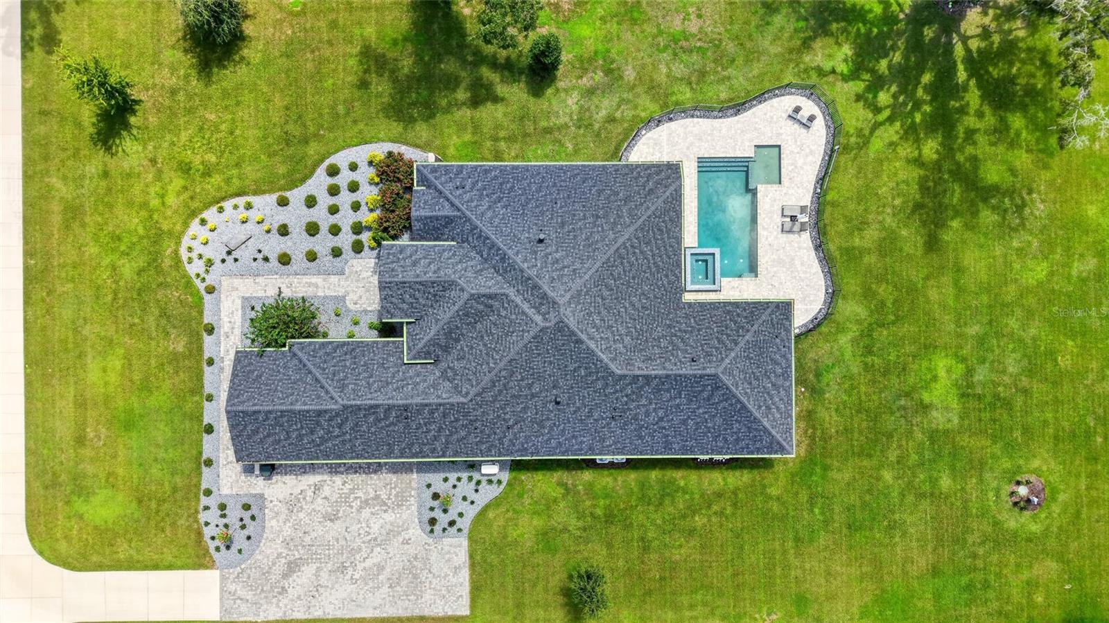 1060 SE 52ND CT