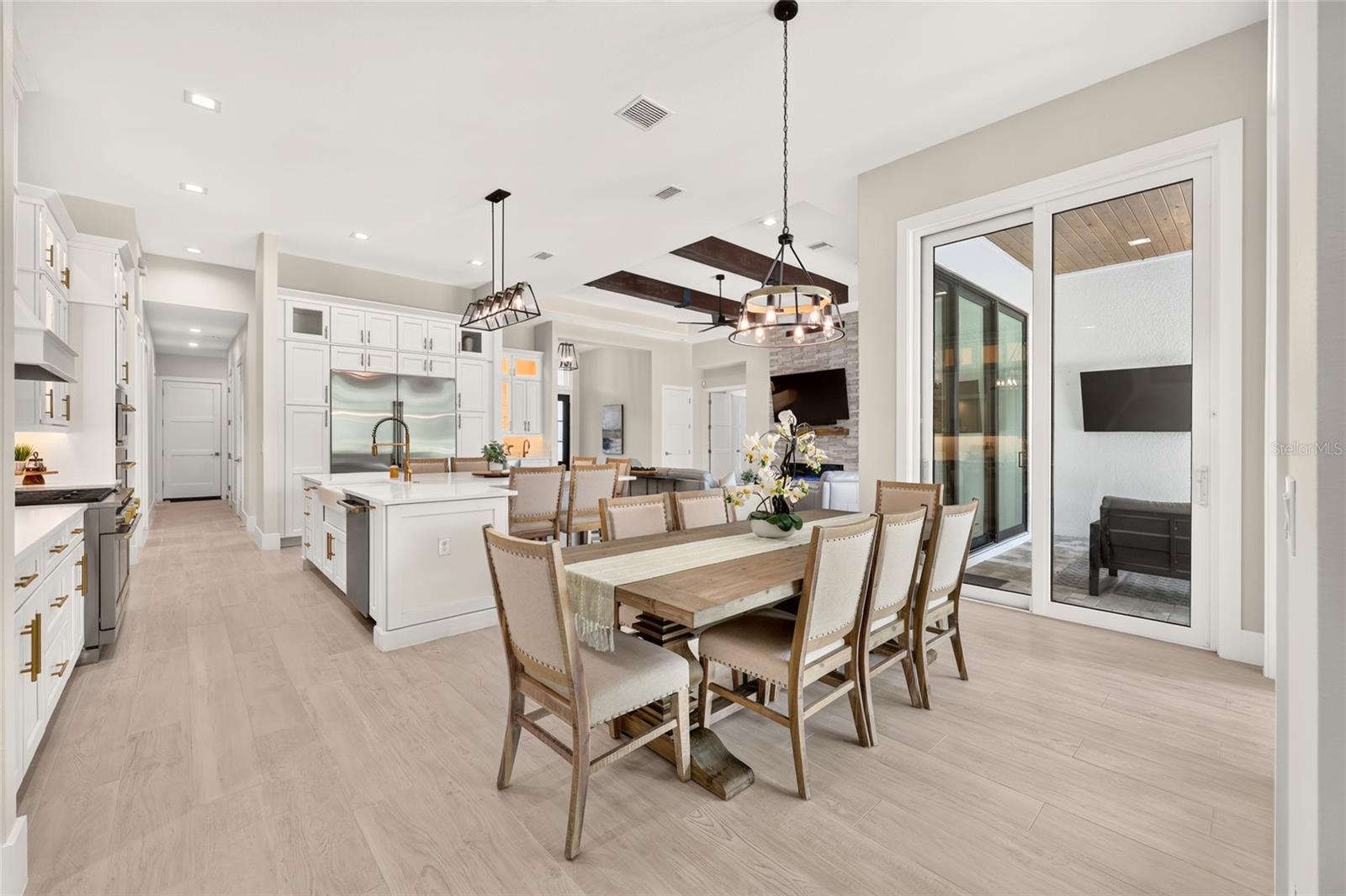 1060 SE 52ND CT