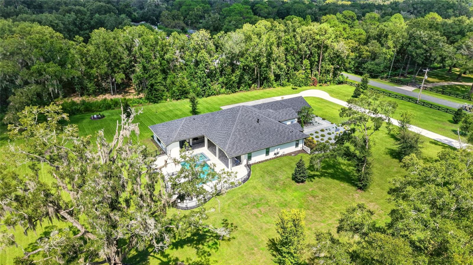 1060 SE 52ND CT