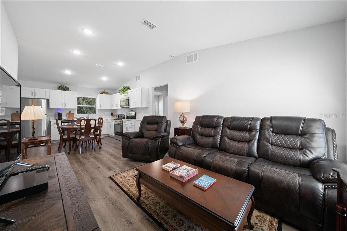 83 DOGWOOD CIR