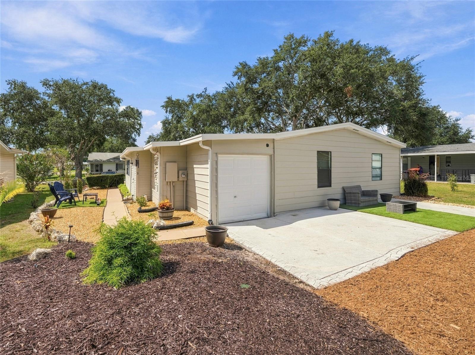 8641 SW 62ND TER