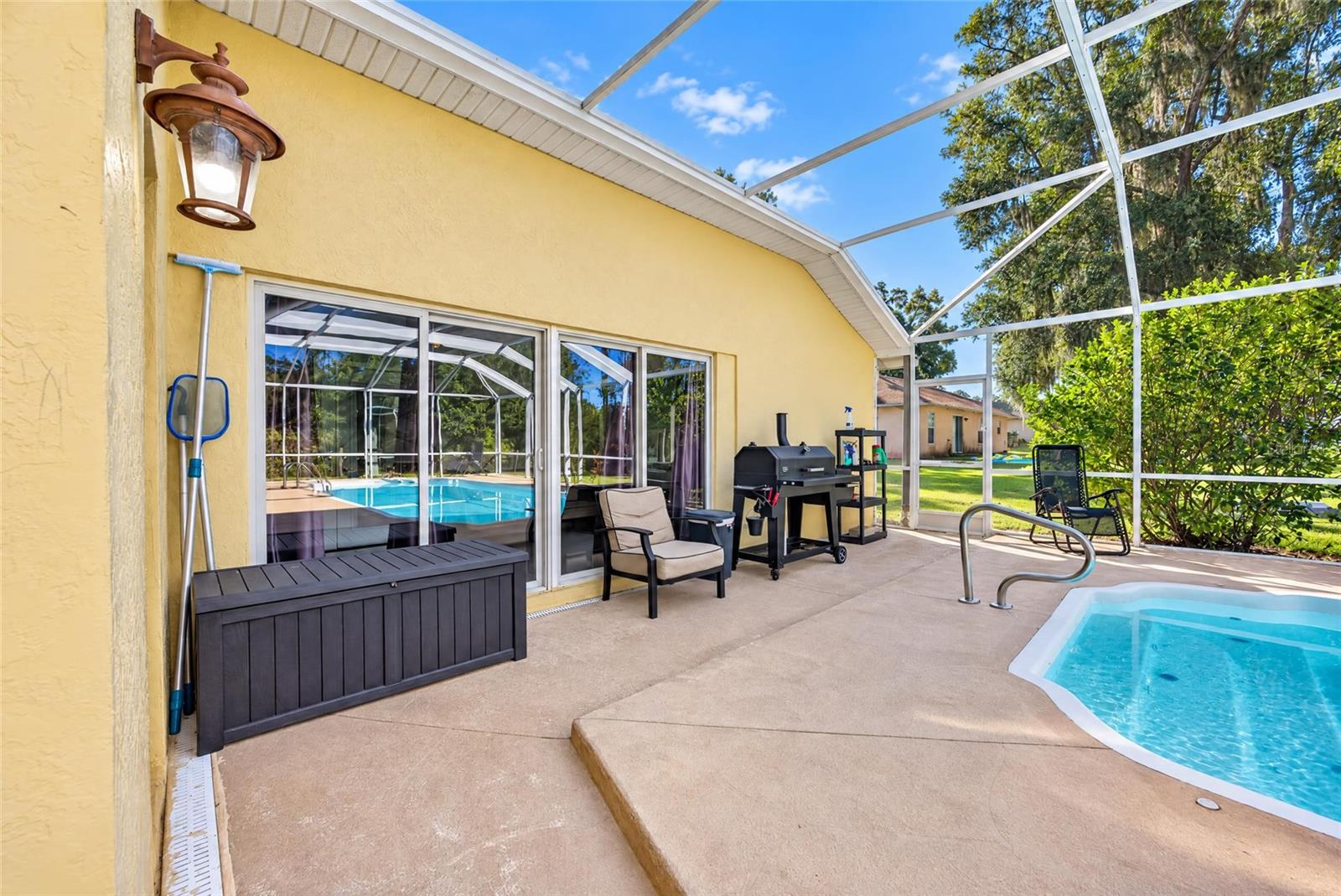 5542 NW 57TH AVE