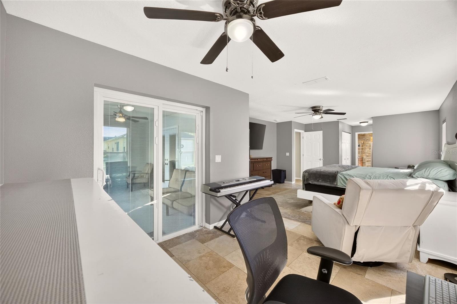 5542 NW 57TH AVE