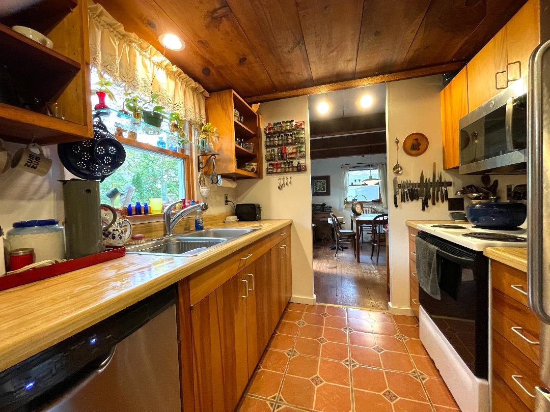 14 Twenty First St North