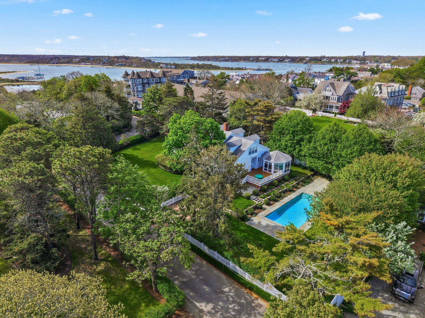 14 Thayer Street