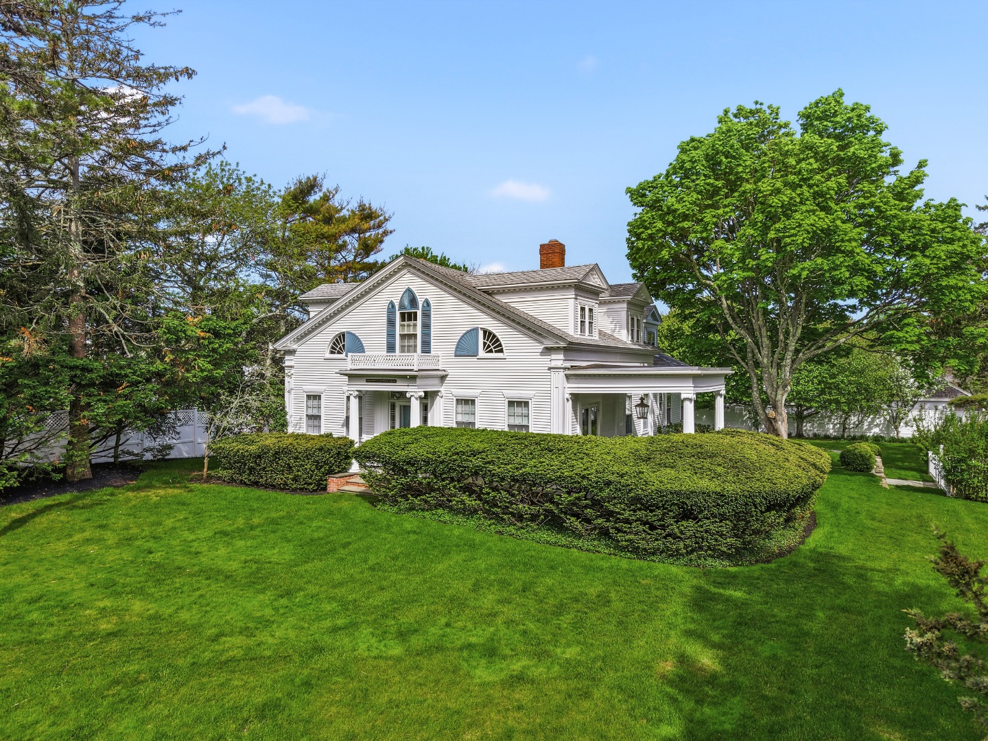 14 Thayer Street