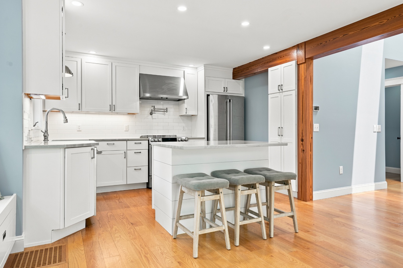 7 Meetinghouse Village Way