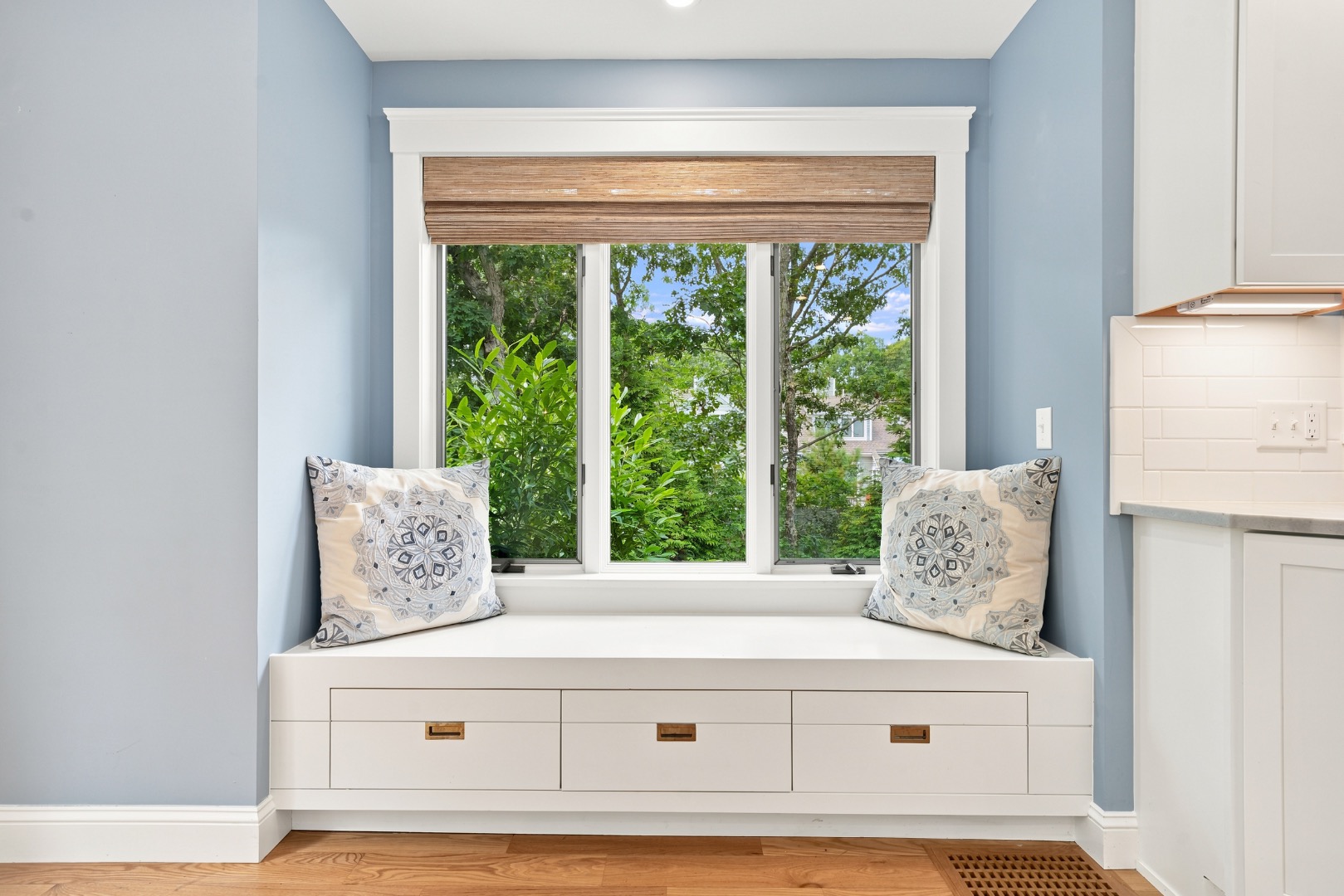 7 Meetinghouse Village Way