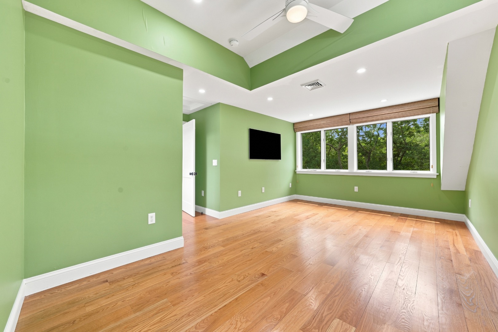 7 Meetinghouse Village Way