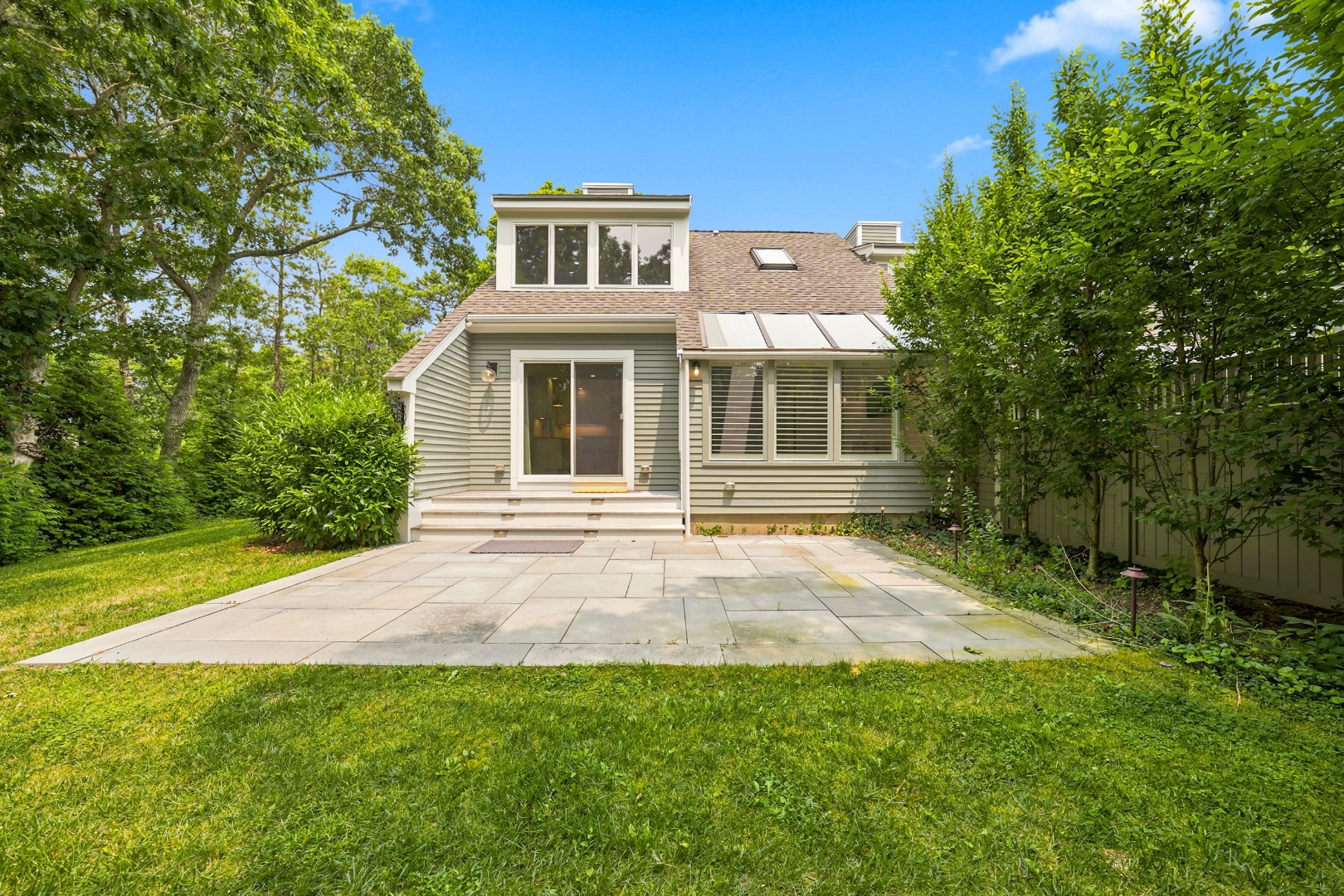 7 Meetinghouse Village Way