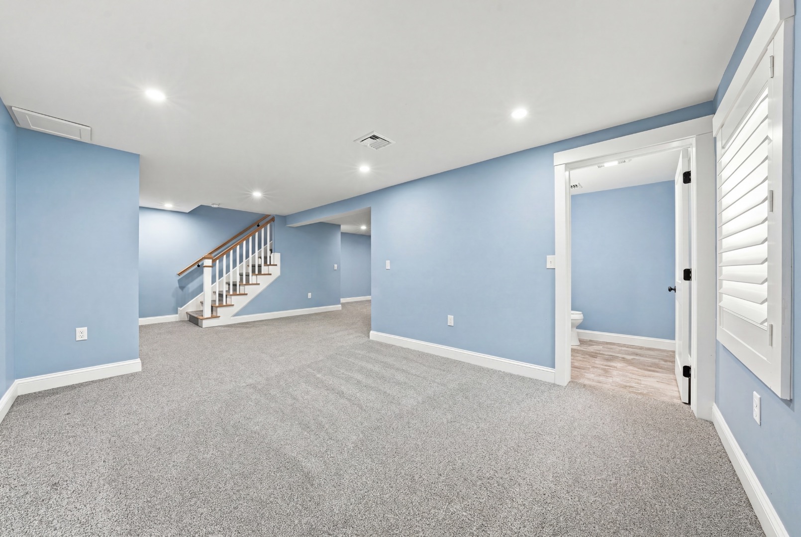 7 Meetinghouse Village Way