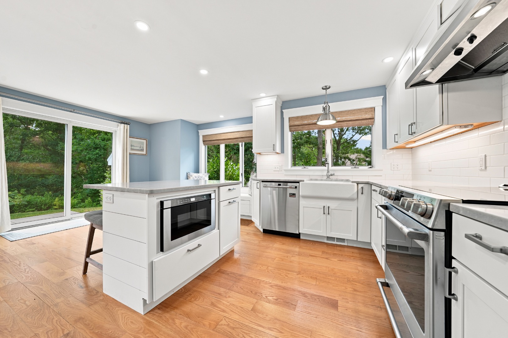 7 Meetinghouse Village Way