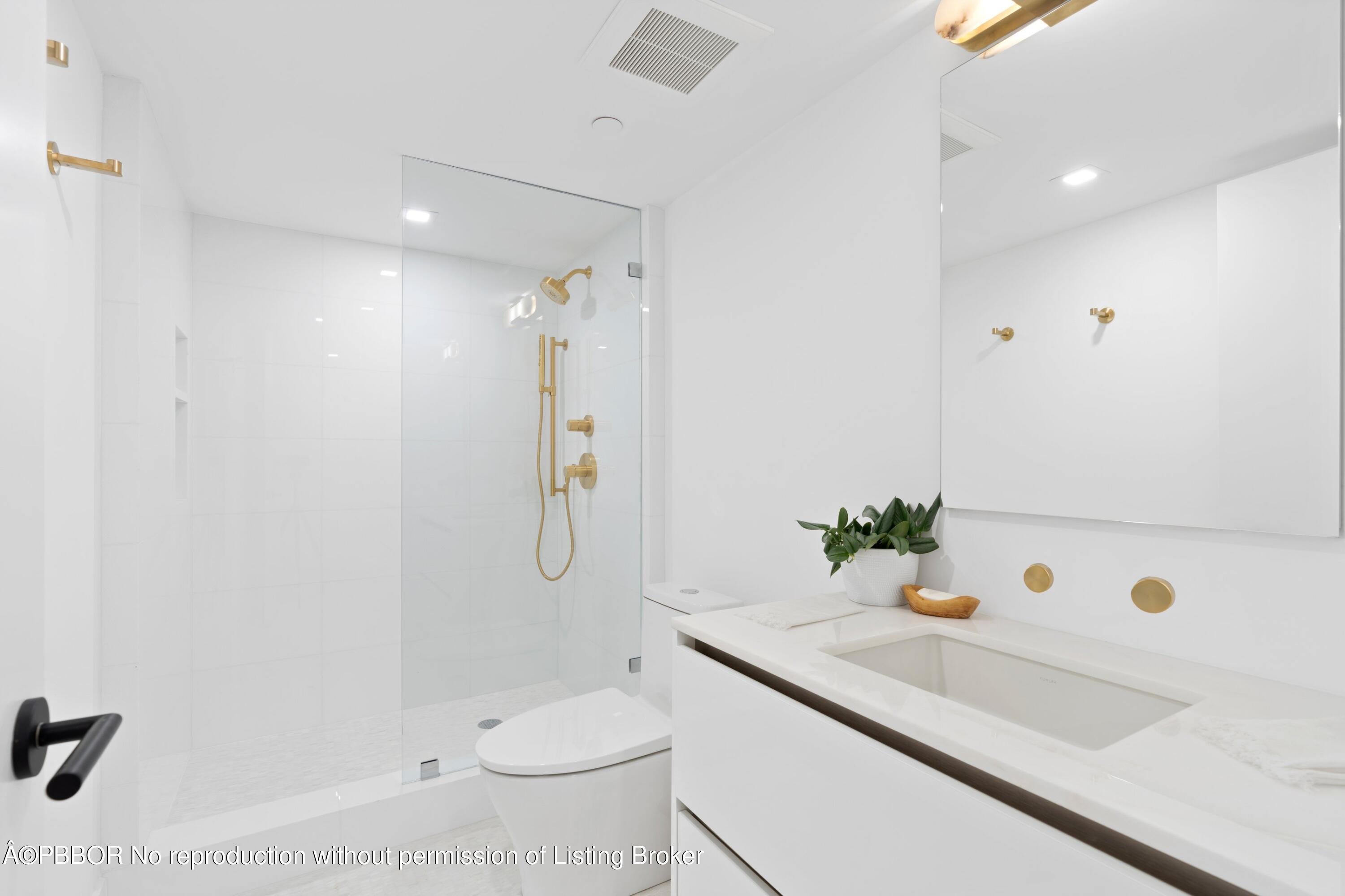 3400 S Ocean Boulevard, 3GI