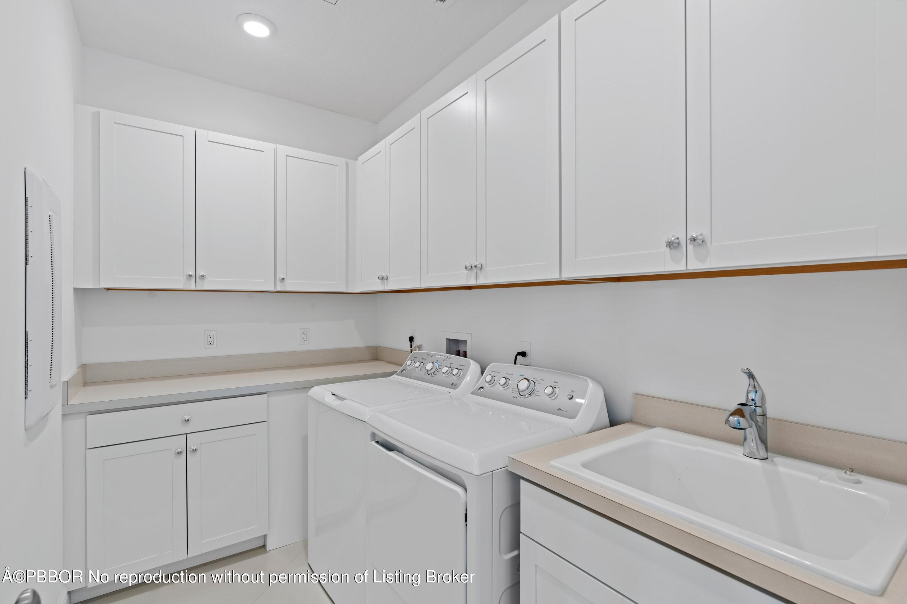 5623 Delacroix Terrace