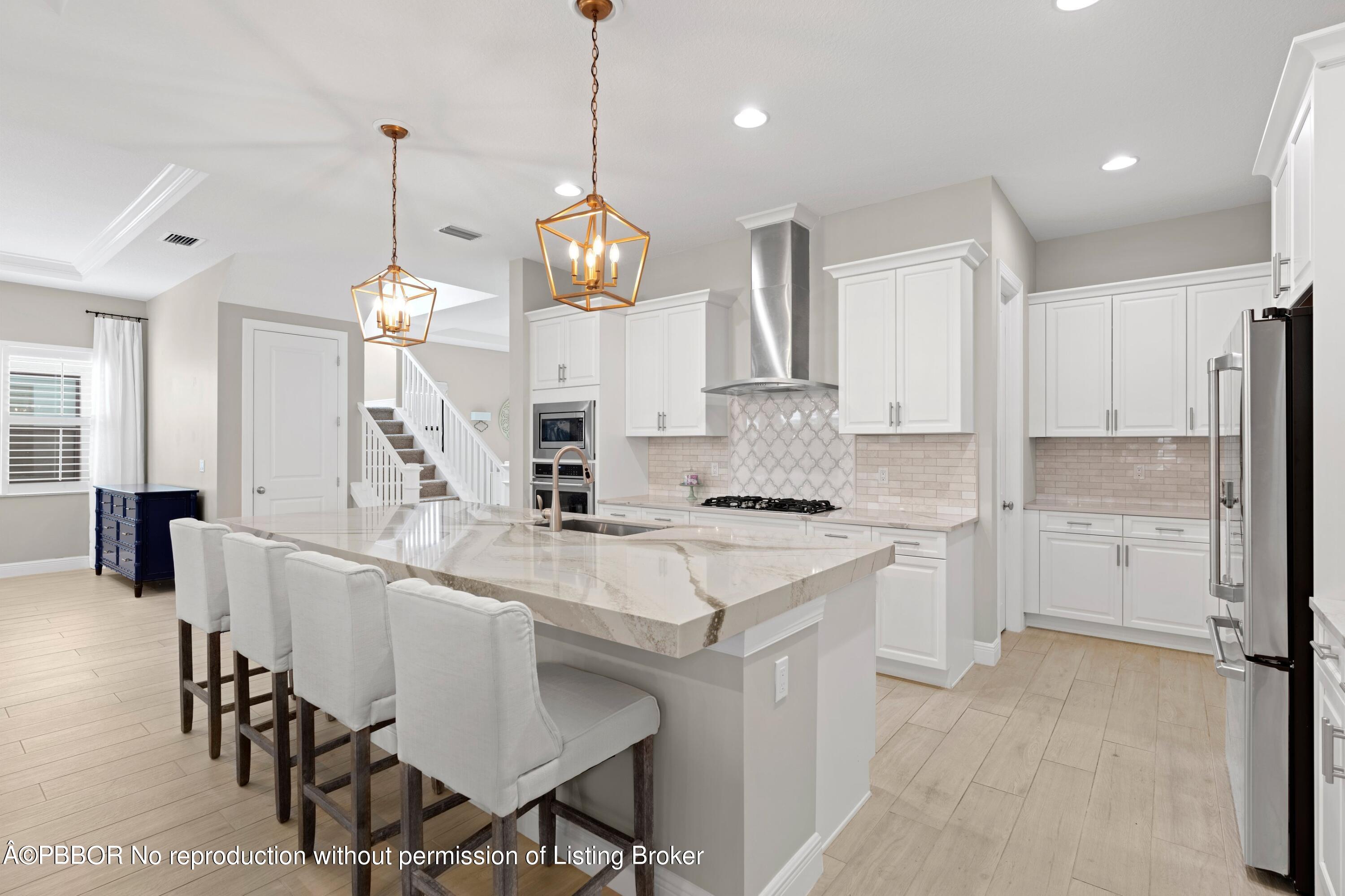 5623 Delacroix Terrace