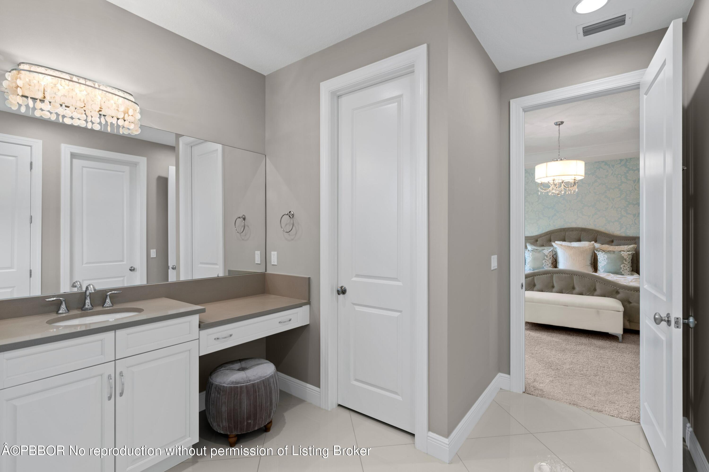 5623 Delacroix Terrace