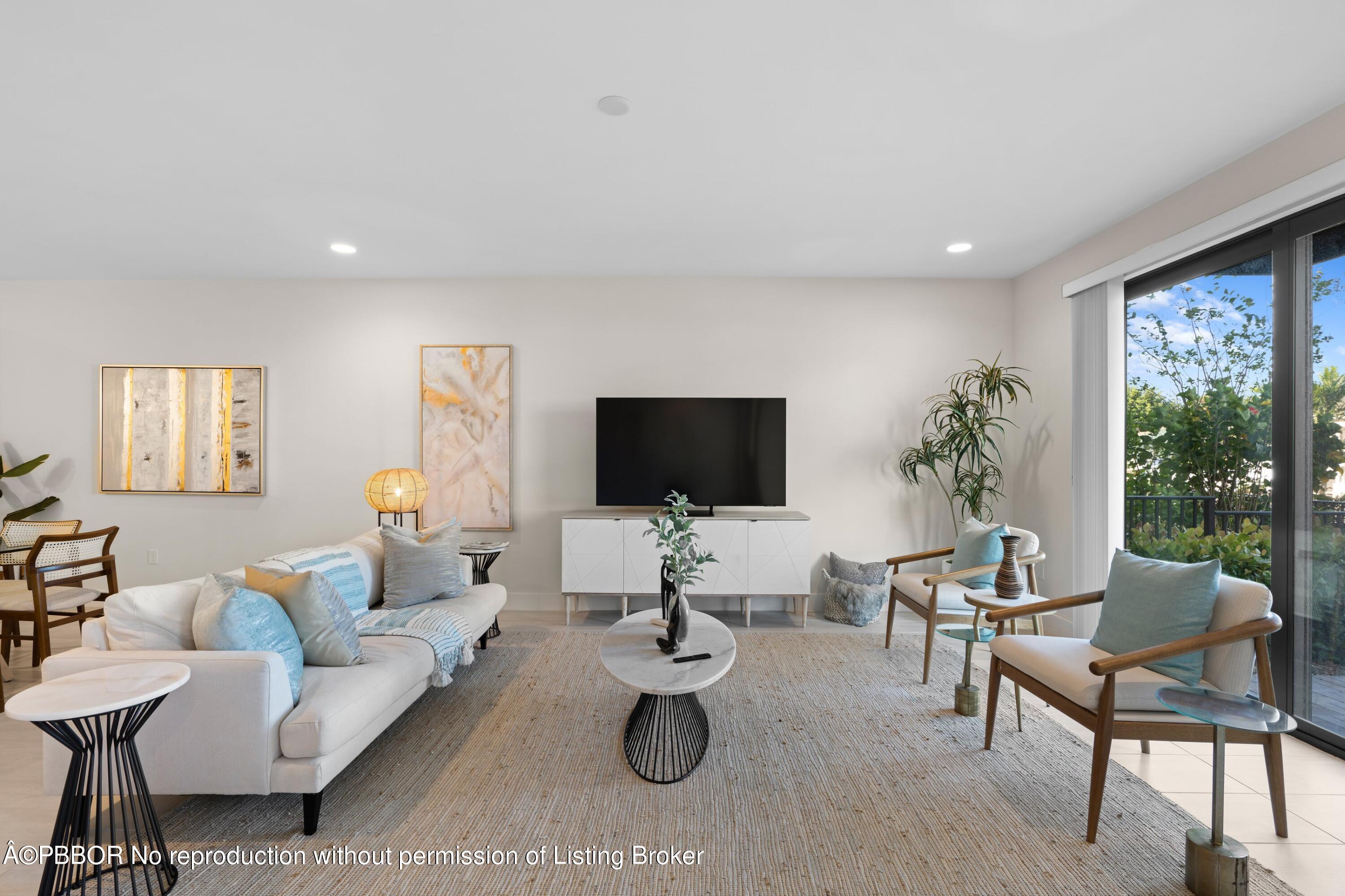 3828 Lambert Avenue, 3828