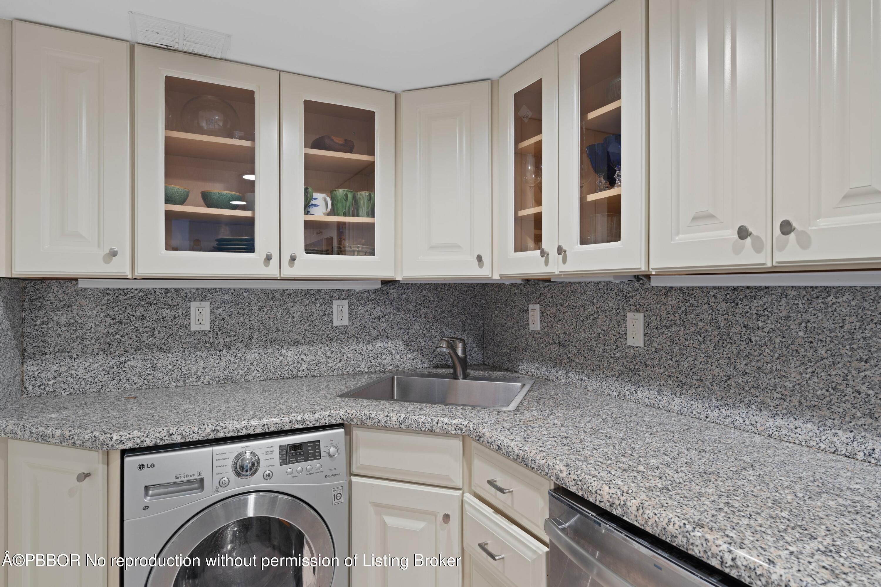 223 Atlantic Avenue, 4E