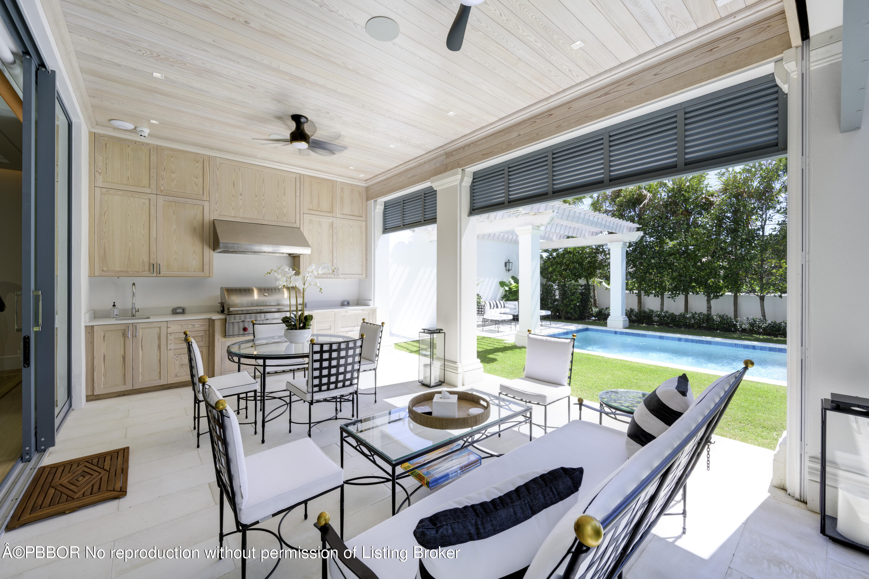 220 Brazilian Avenue, 1