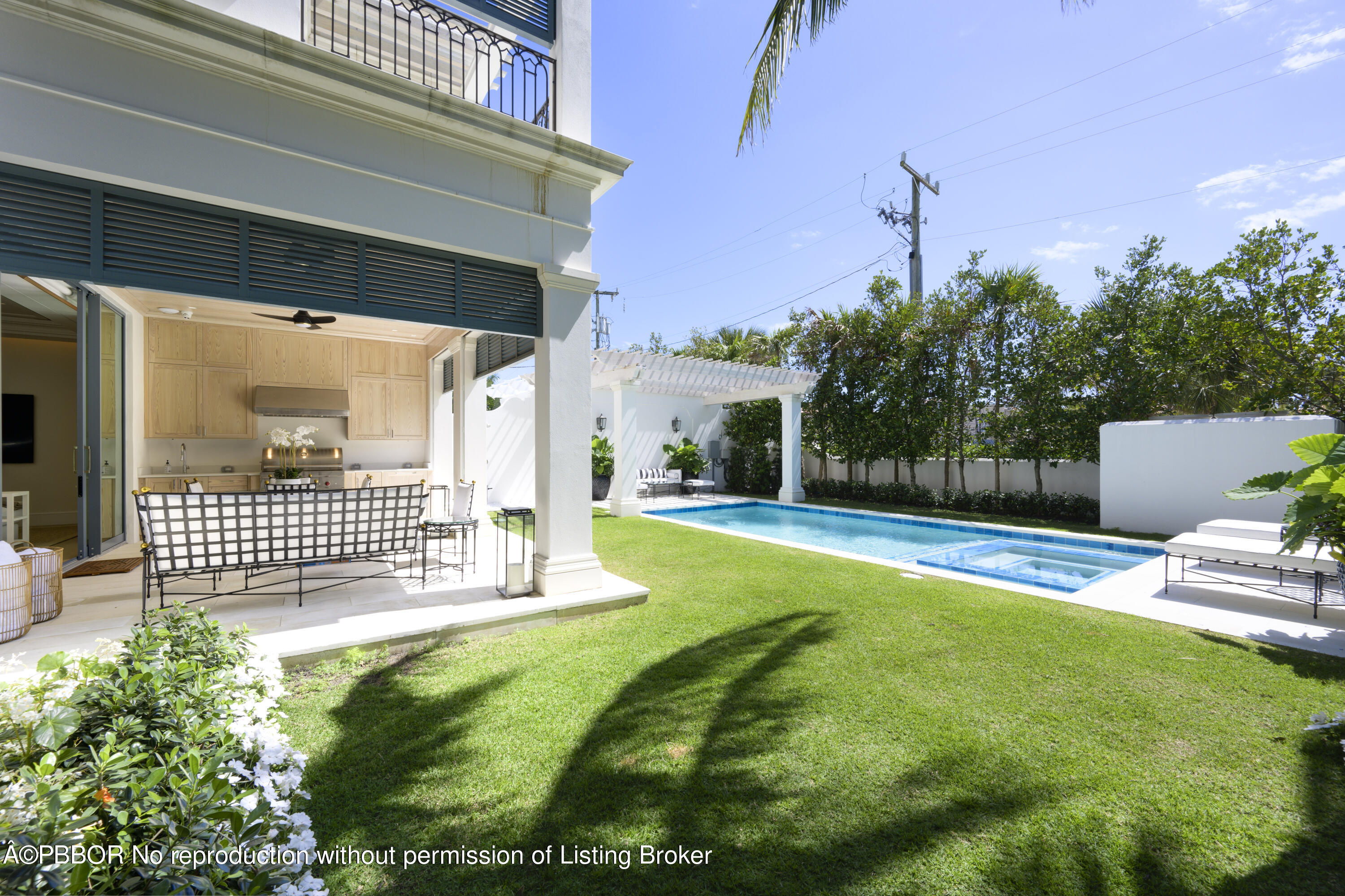 220 Brazilian Avenue, 1