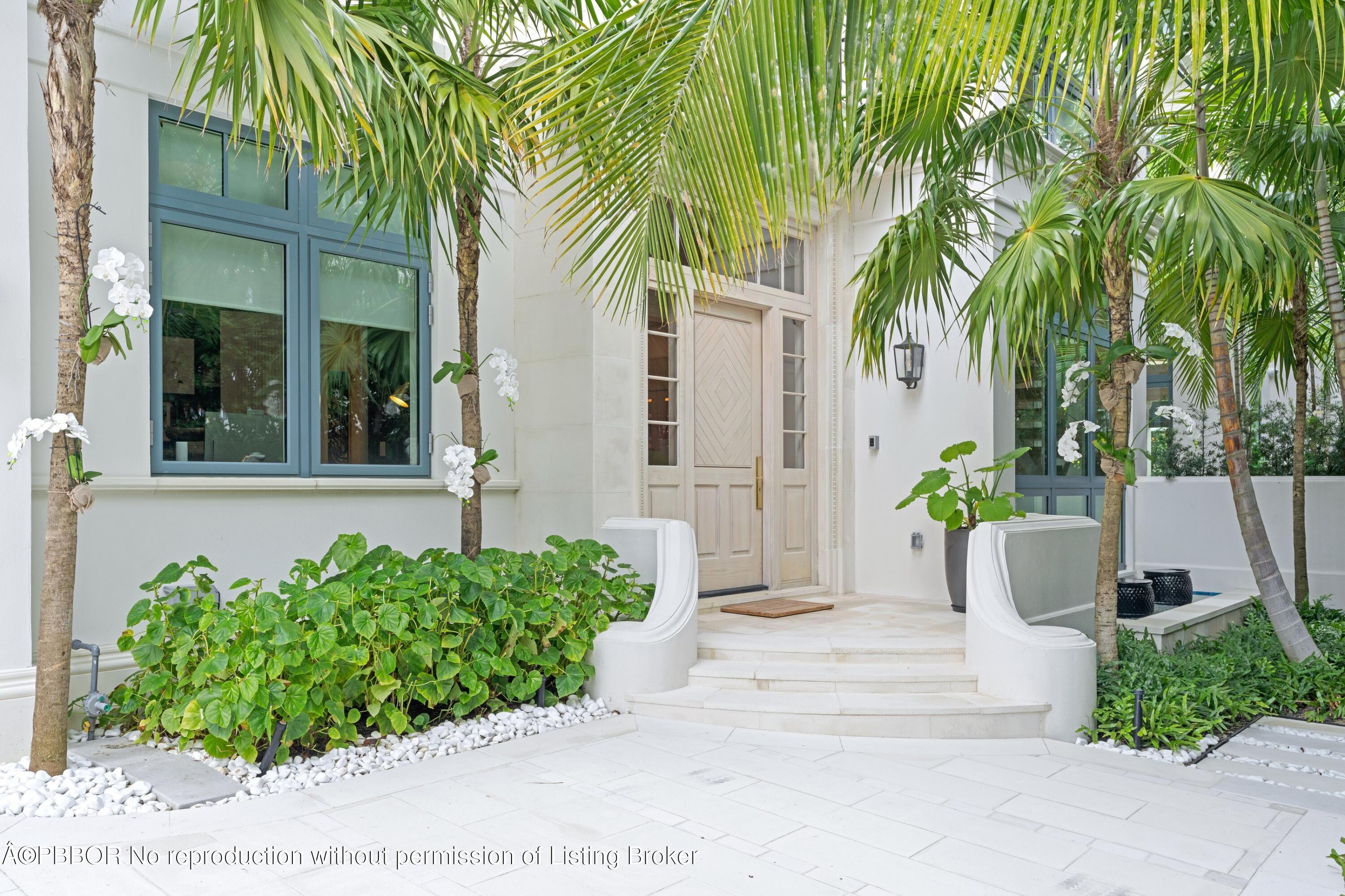 220 Brazilian Avenue, 1