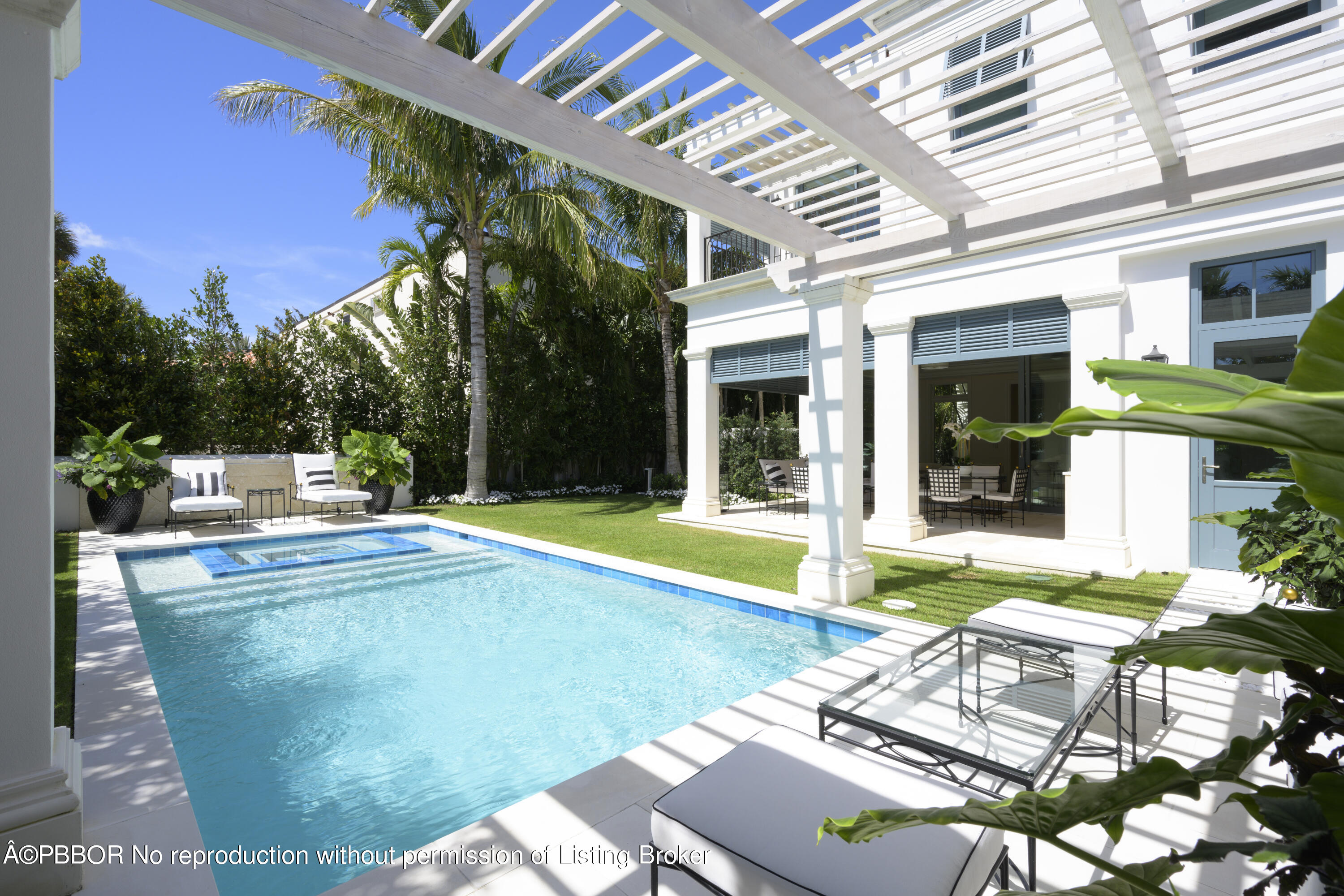 220 Brazilian Avenue, 1