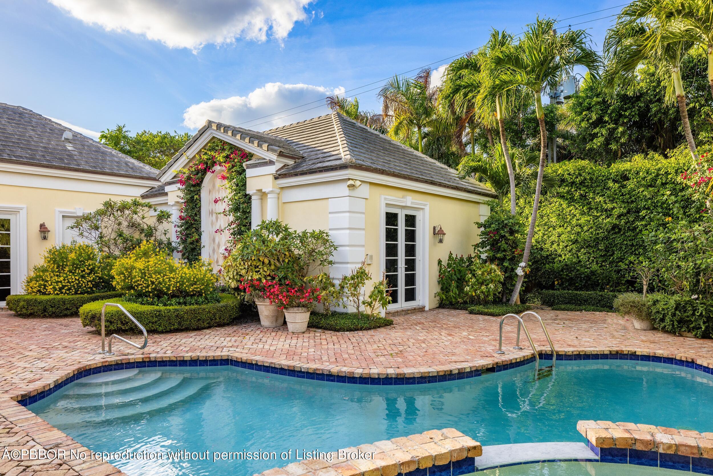 249 W Indies Drive