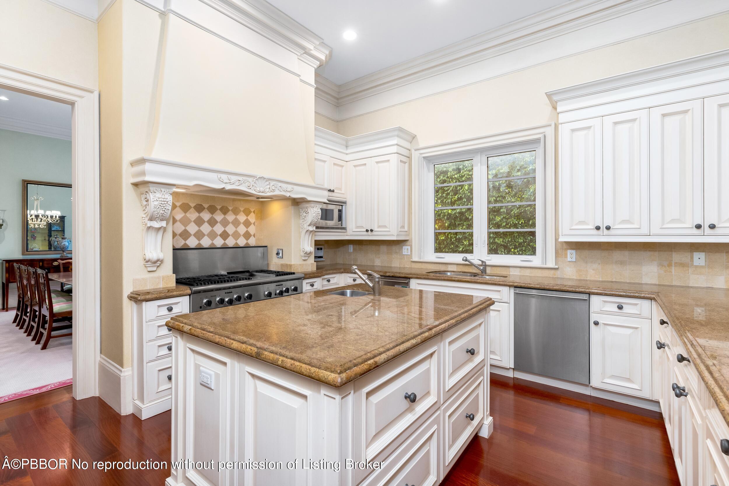 249 W Indies Drive