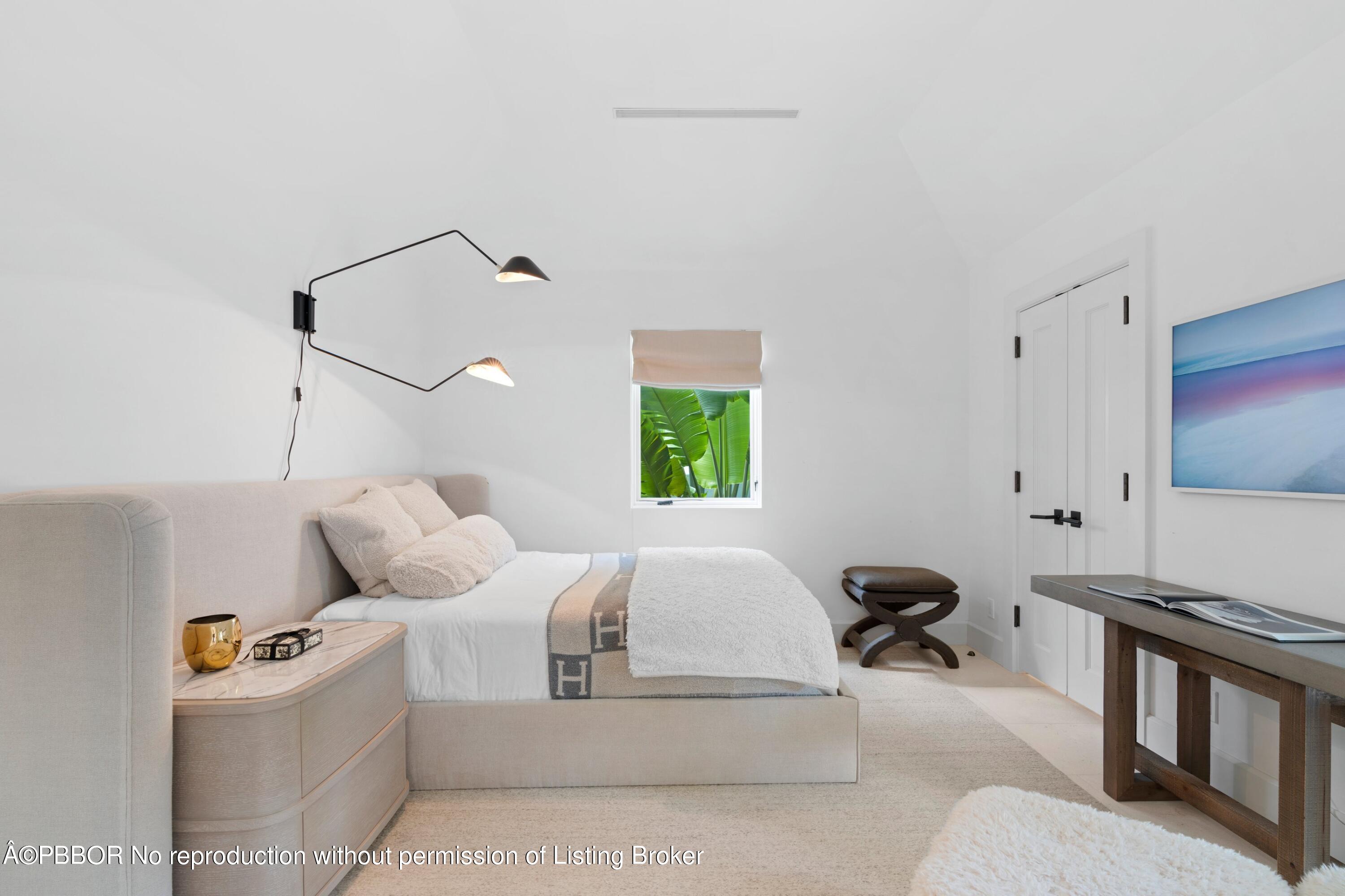 365 Hibiscus Avenue
