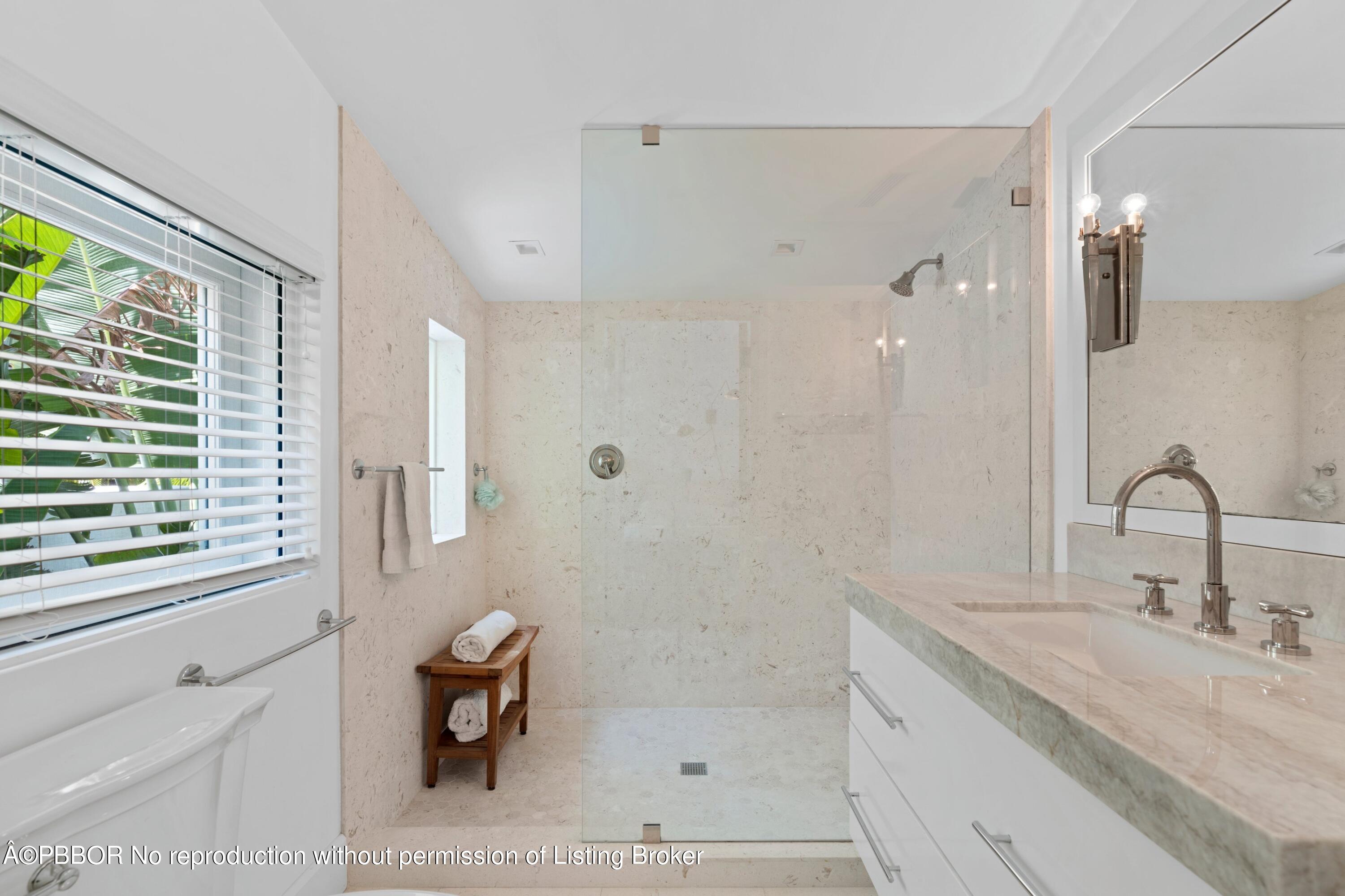 365 Hibiscus Avenue
