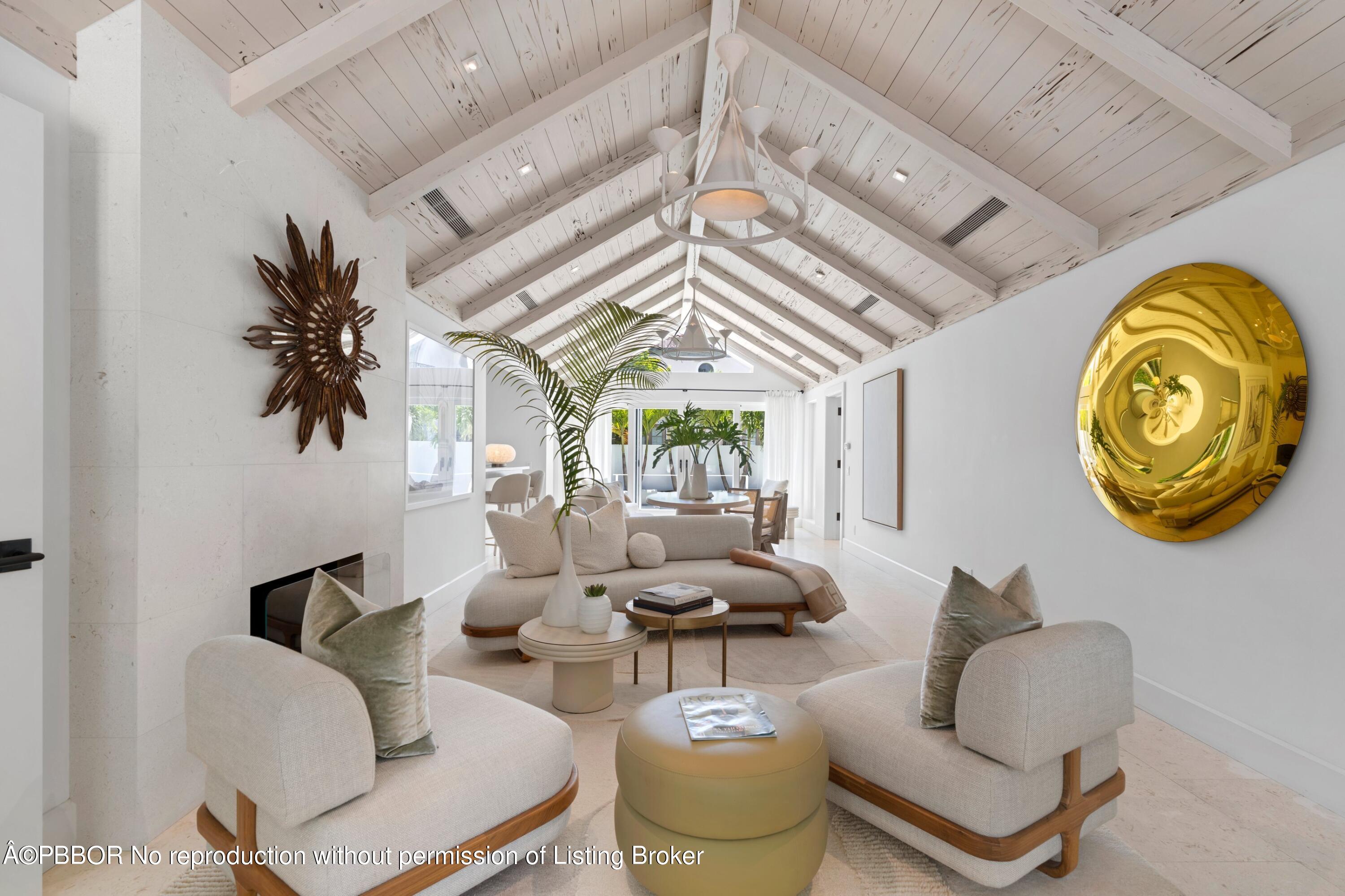 365 Hibiscus Avenue