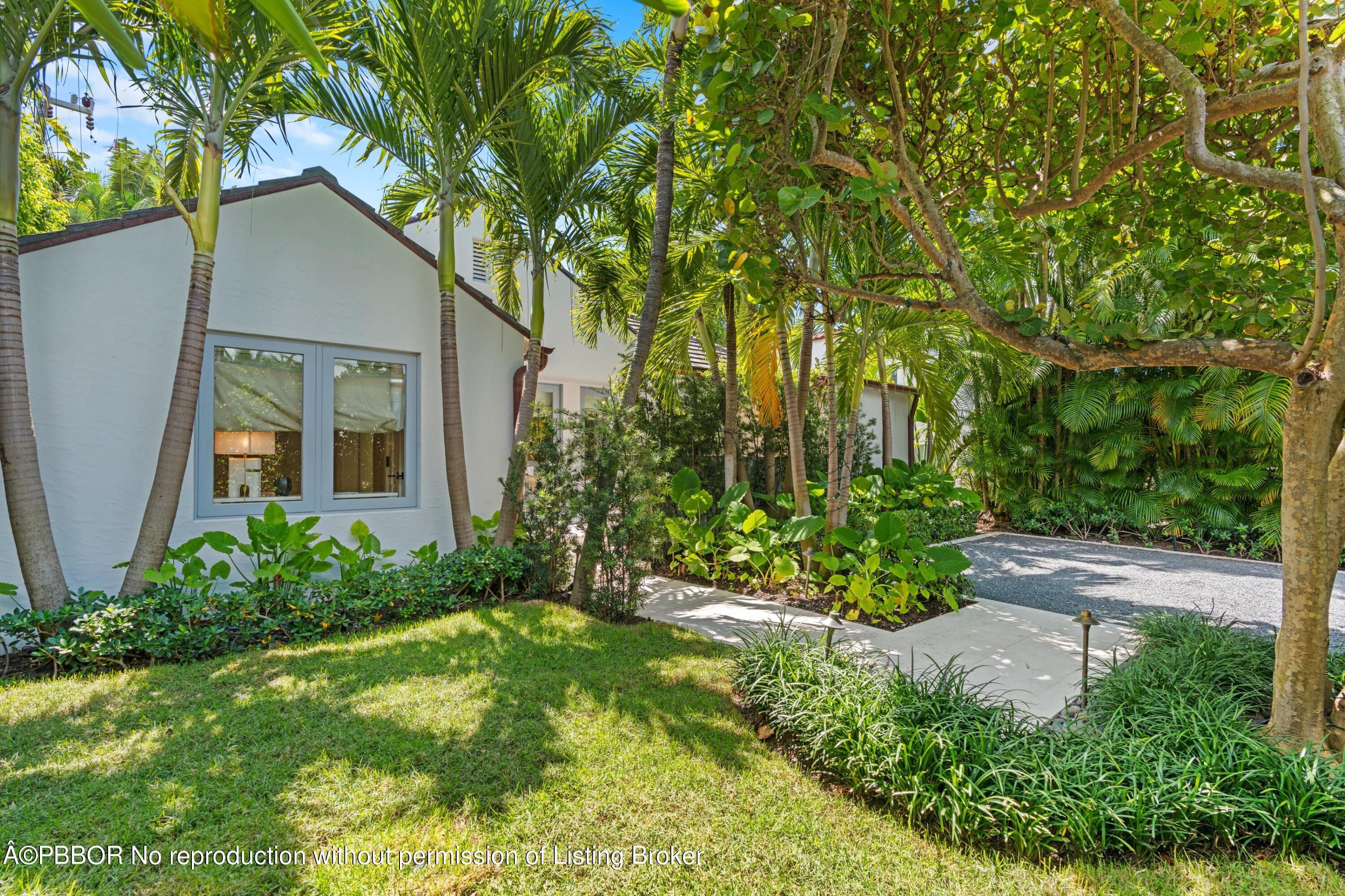 365 Hibiscus Avenue
