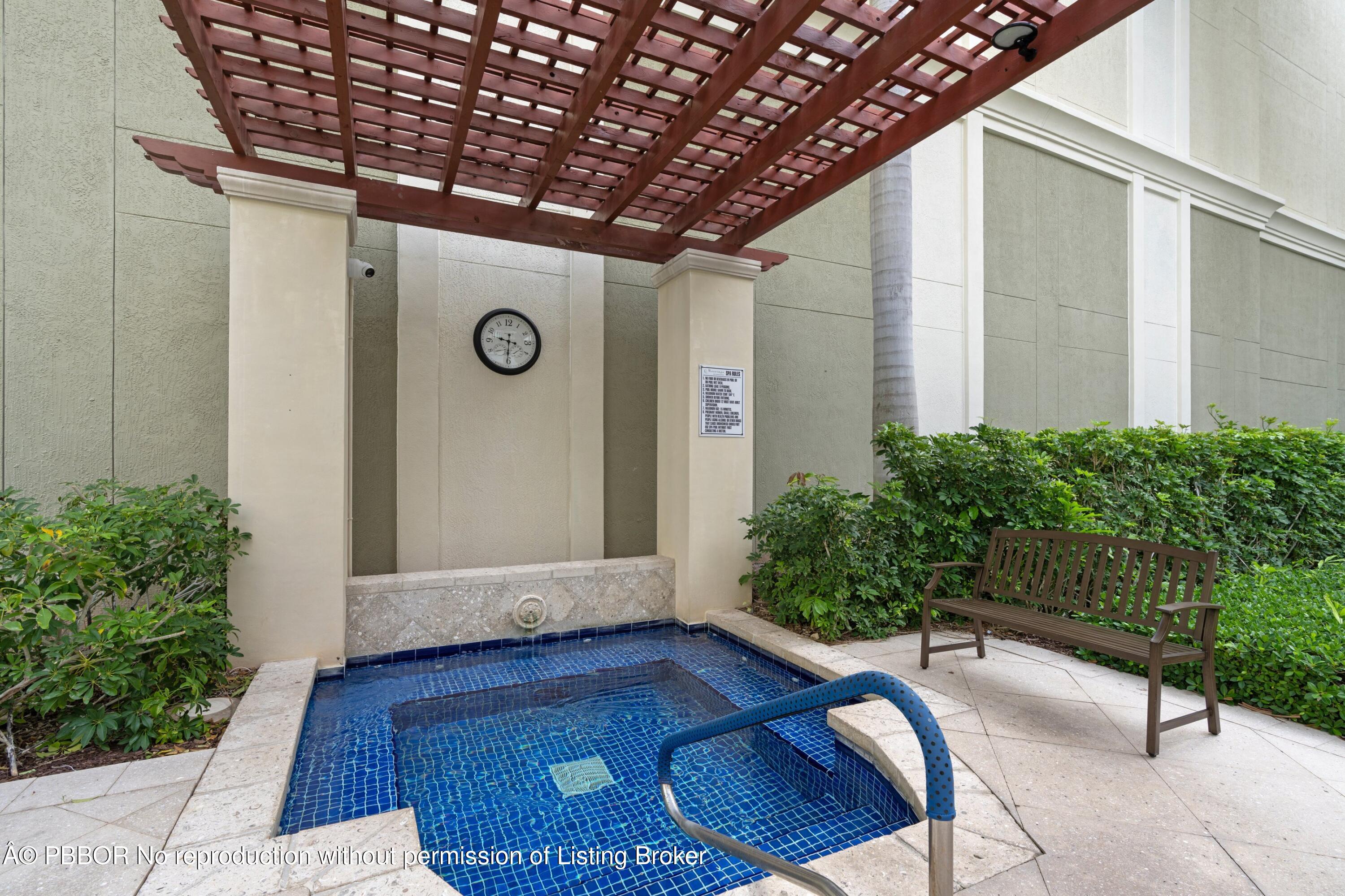 804 E Windward Way, 707