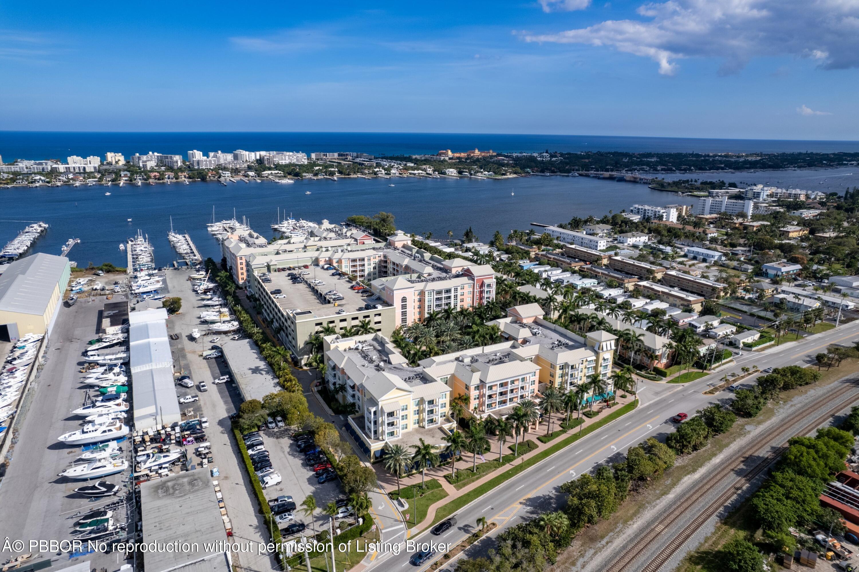 804 E Windward Way, 707