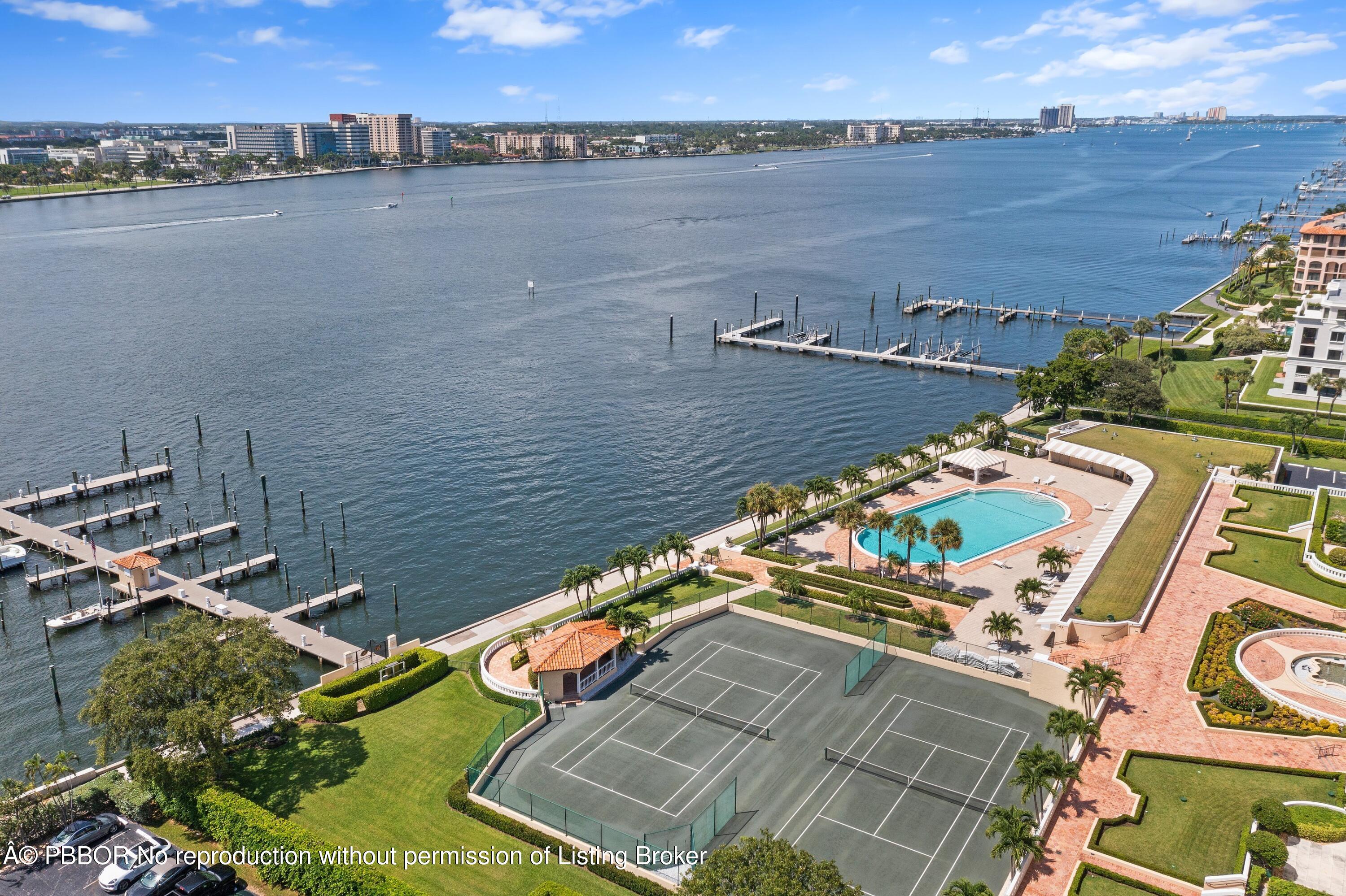 150 Bradley Place, 712