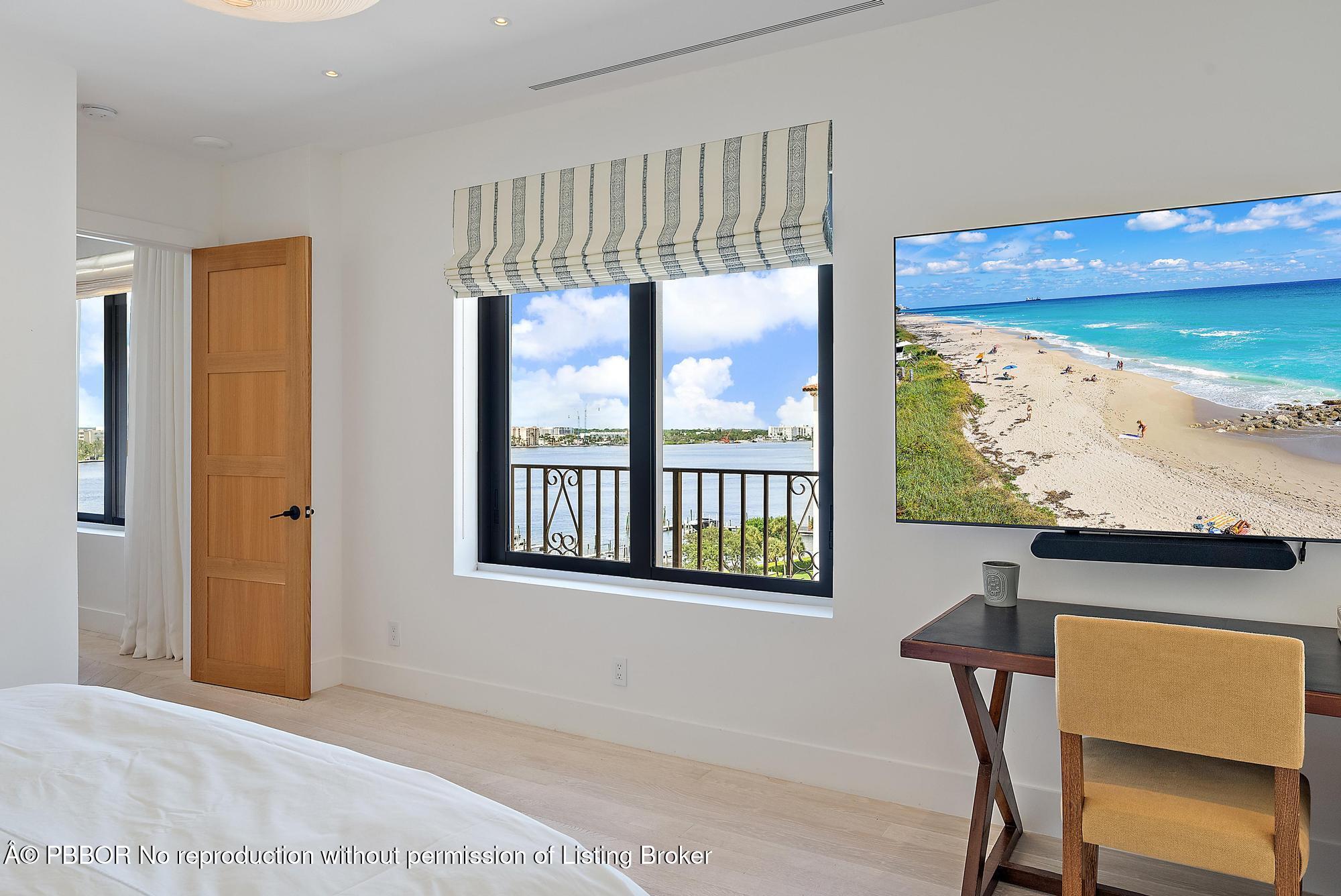 150 Bradley Place, 712