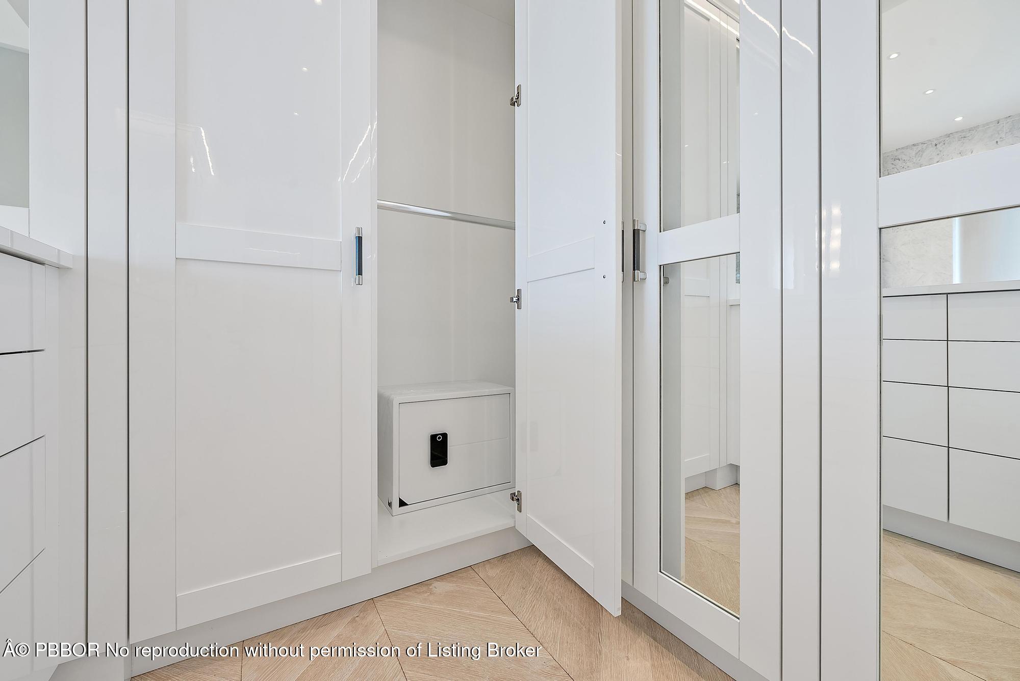 150 Bradley Place, 712