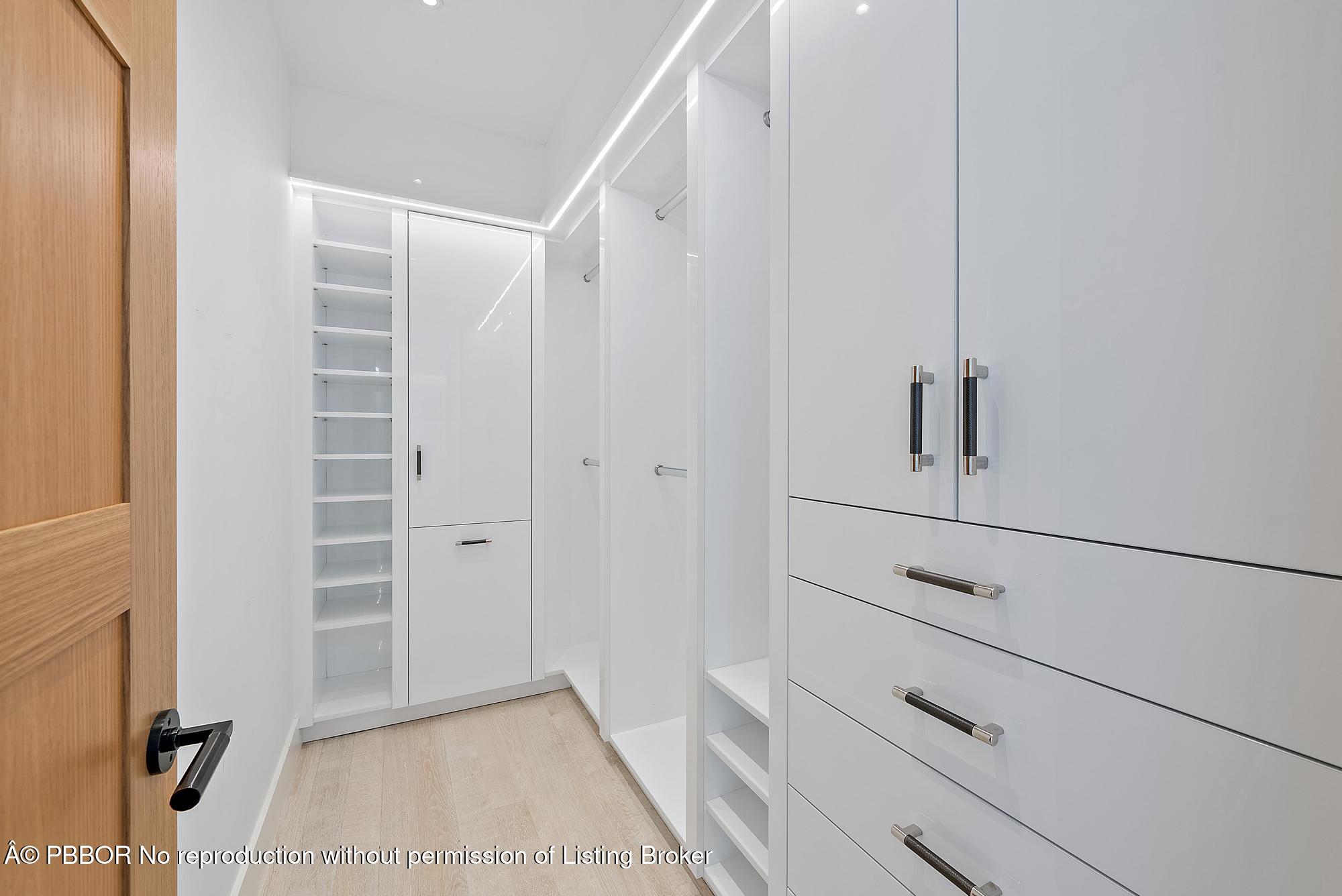 150 Bradley Place, 712