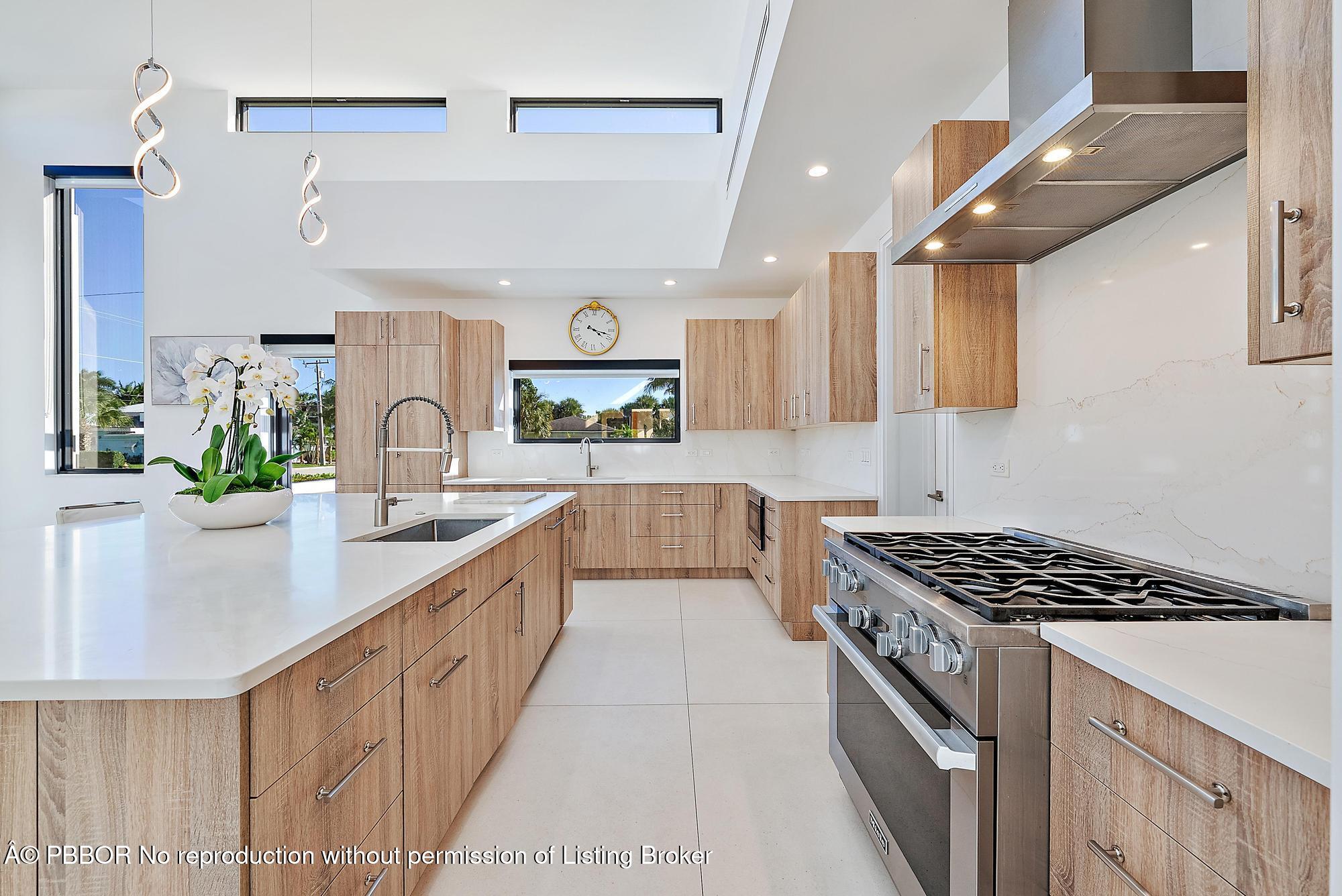 1801 N Lakeside Drive