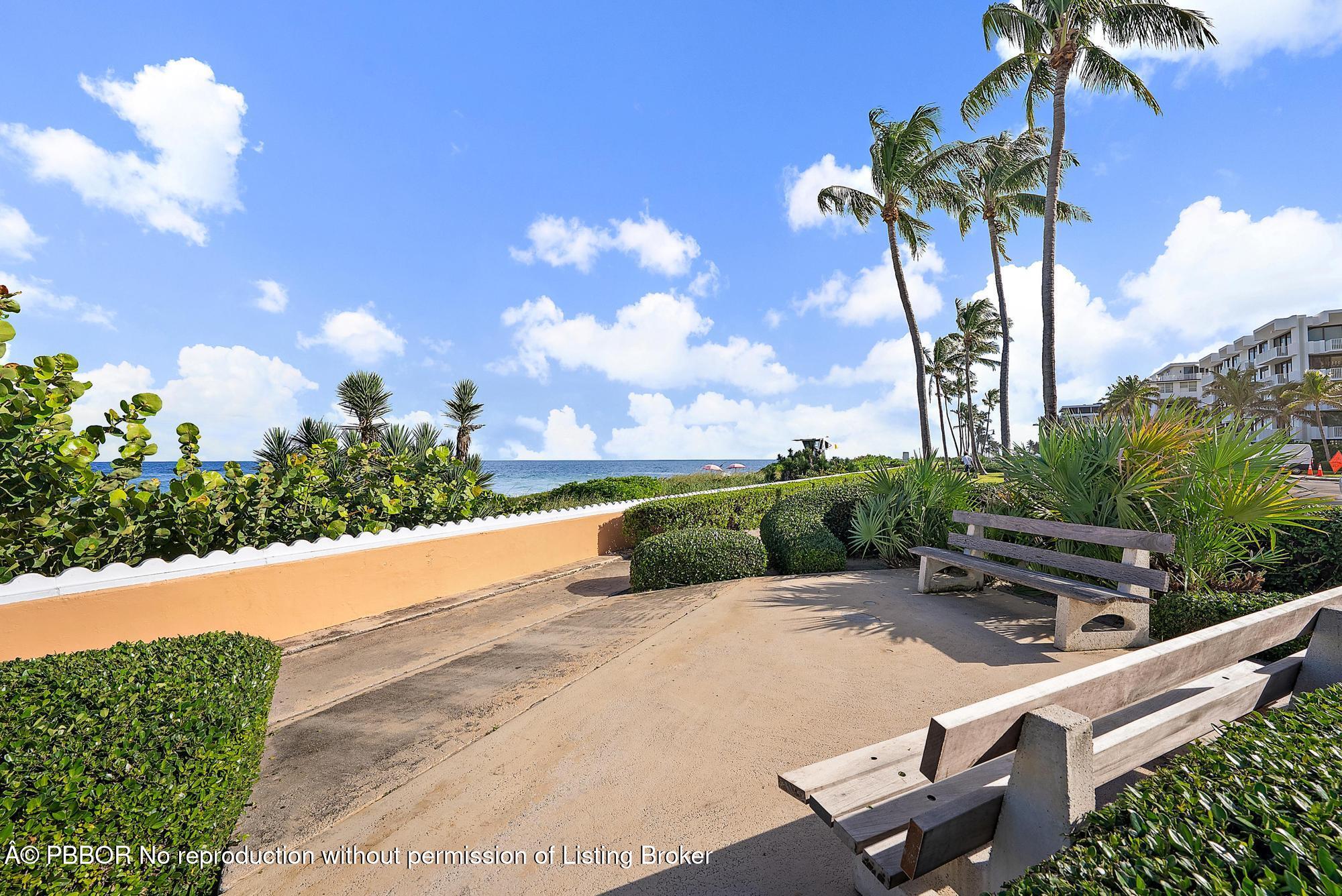 300 S Ocean Boulevard, 2E, Palm Beach Unit: 2E