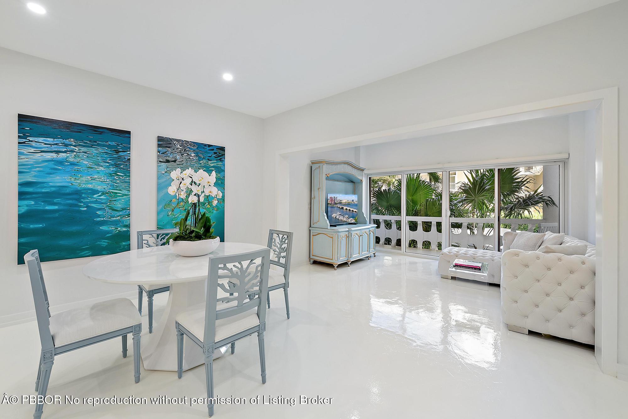 300 S Ocean Boulevard, 2E, Palm Beach Unit: 2E