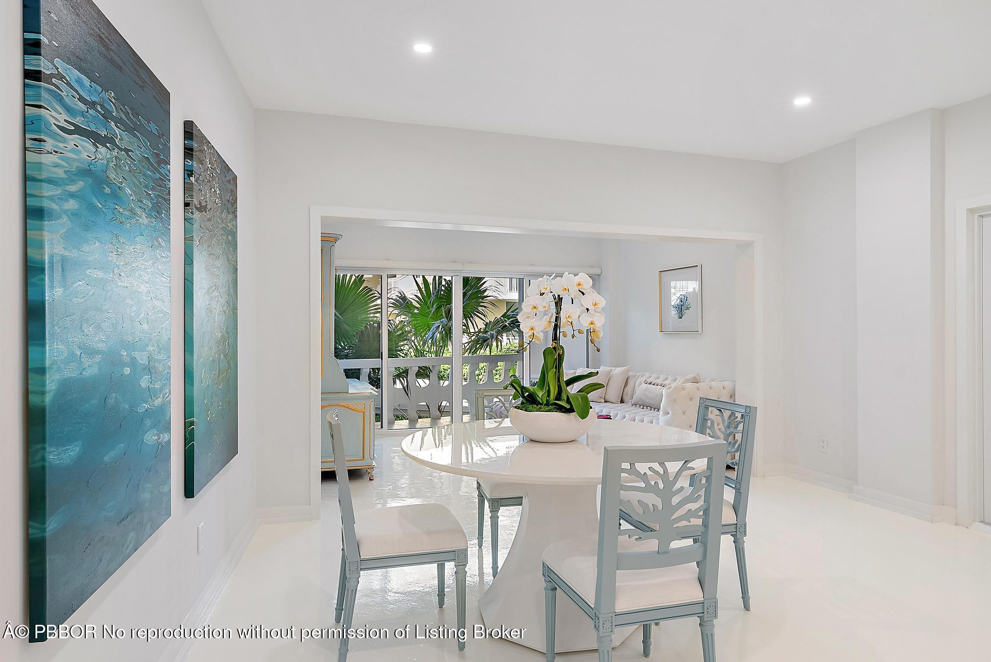 300 S Ocean Boulevard, 2E, Palm Beach Unit: 2E