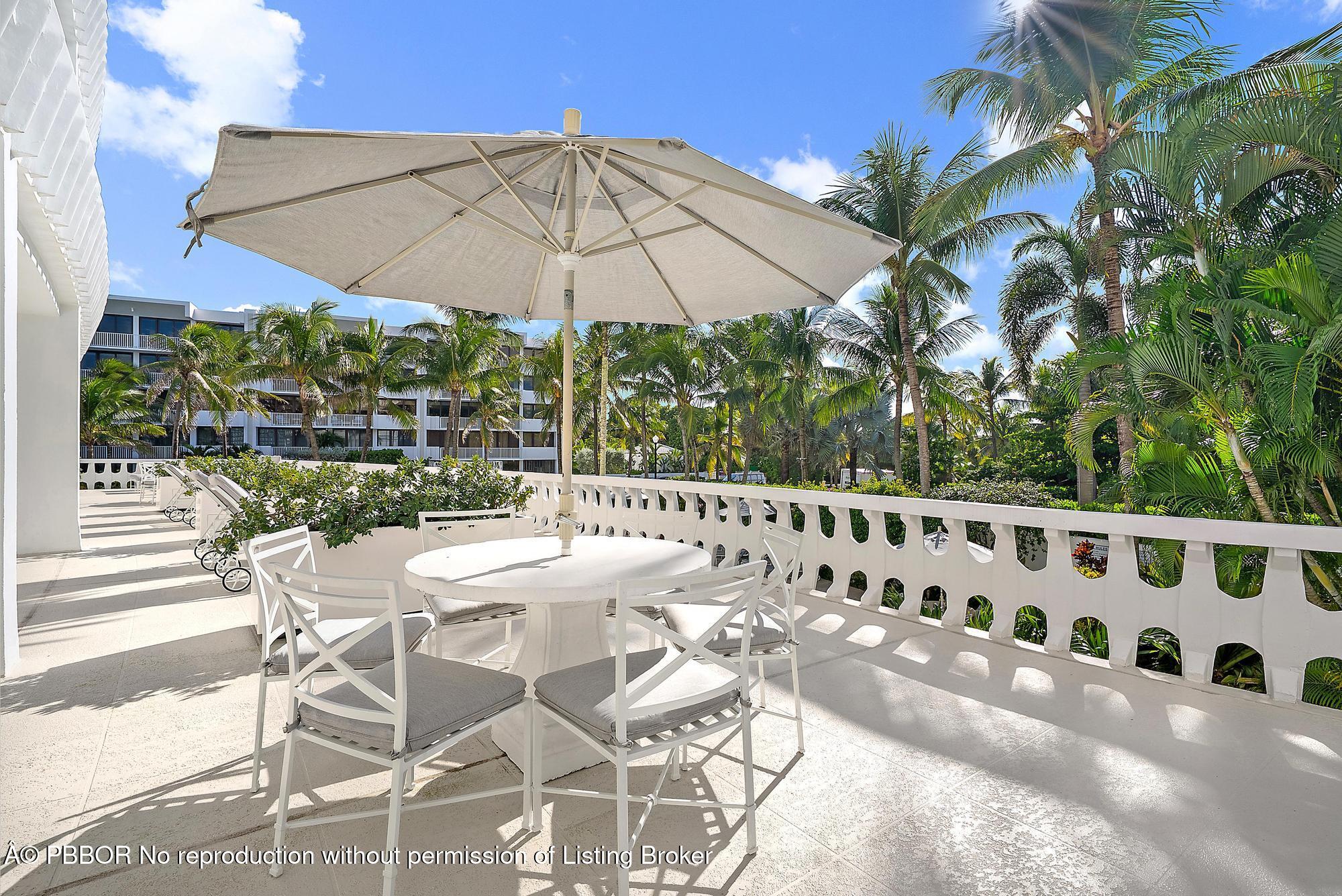 300 S Ocean Boulevard, 2E, Palm Beach Unit: 2E