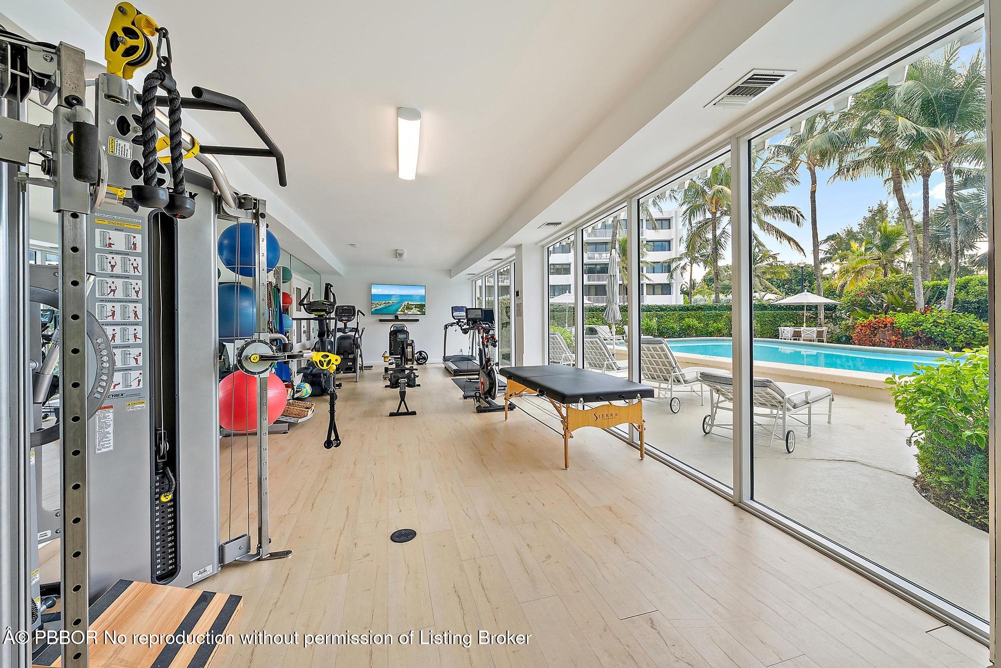 300 S Ocean Boulevard, 2E, Palm Beach Unit: 2E